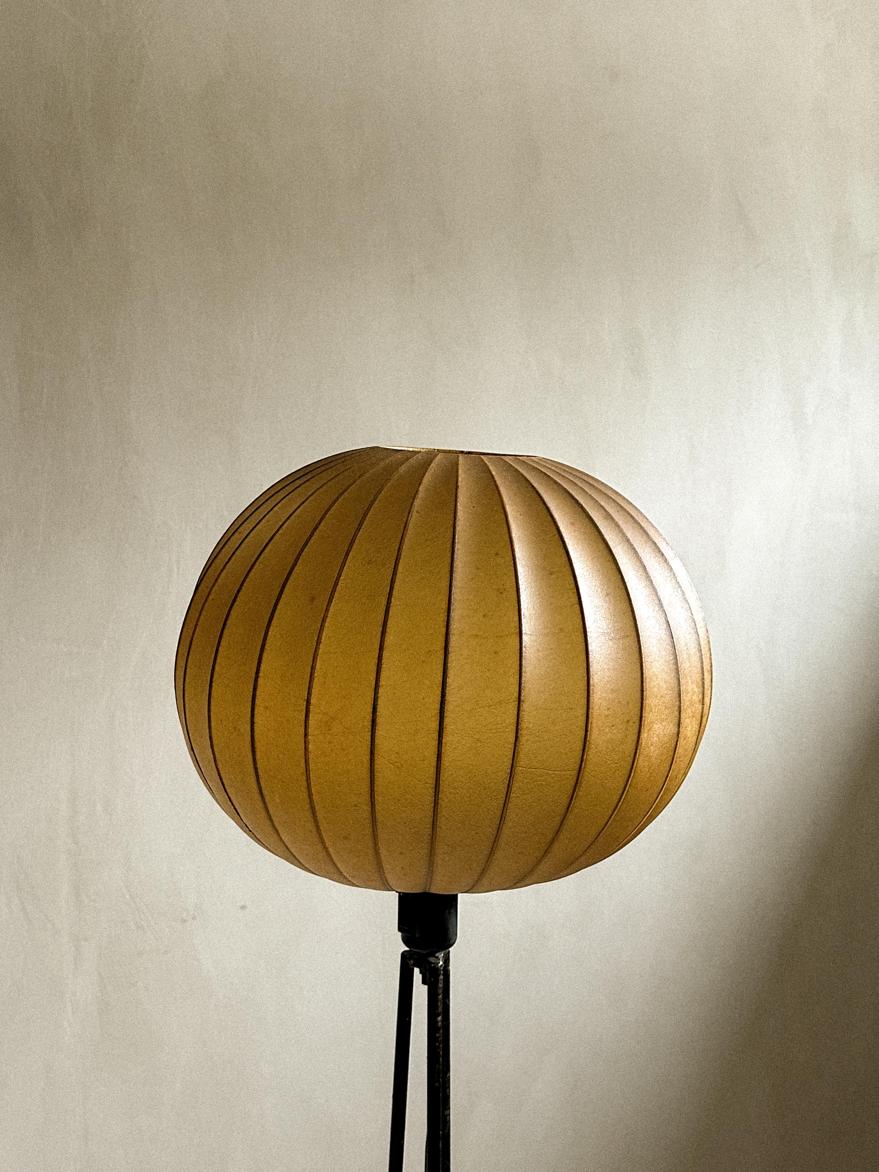 Scandinavian Mid-Century Floor Lamp, Anonymous, Sweden C. 1950s For Sale 3