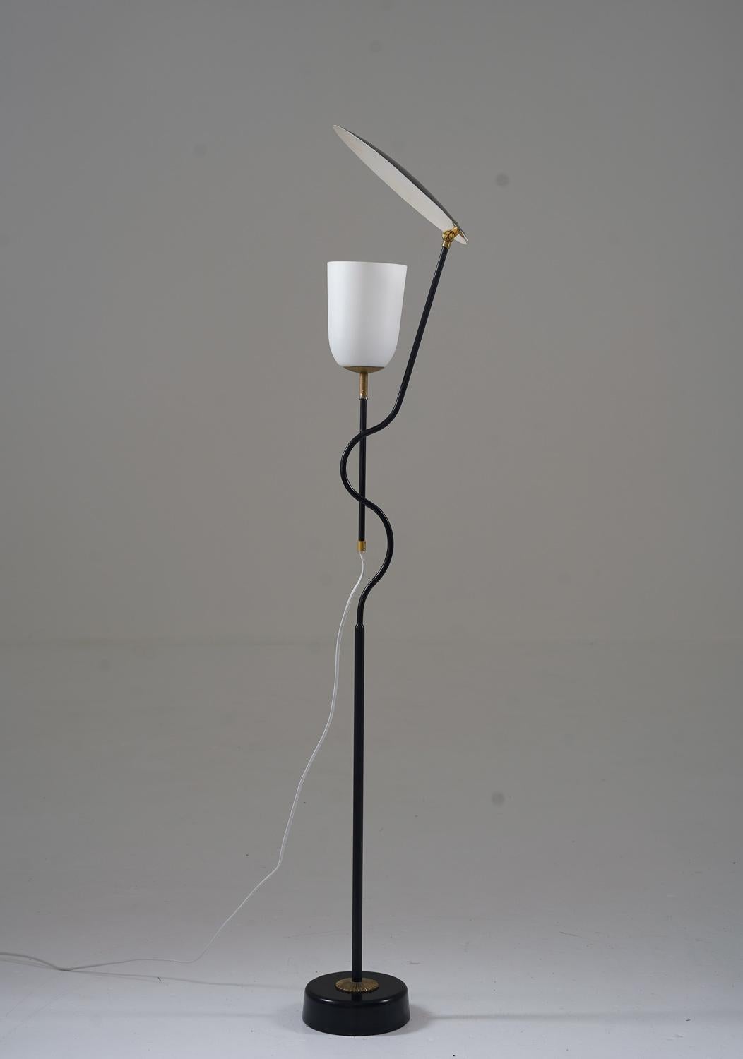 Scandinavian Modern Scandinavian Mid Century Floor Lamp in Metal and Brass For Sale