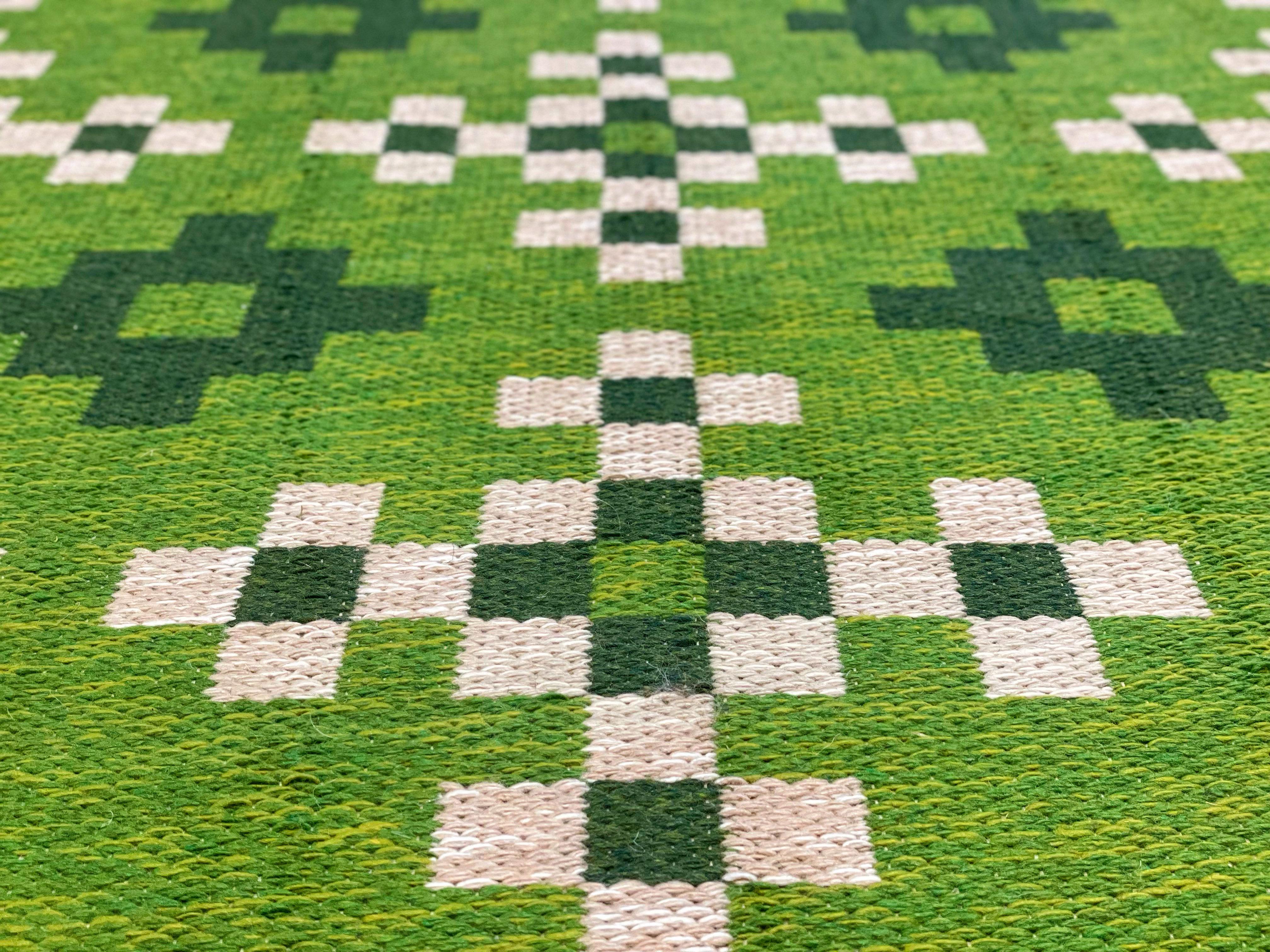 Skandinavischer Rya-Teppich aus grüner Khaki-Wolle aus der Mitte des Jahrhunderts, Tabergs, neu, auf Lager im Angebot 1