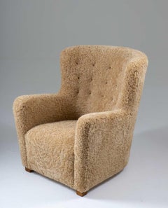 Scandinavian Mid Century Lounge Chair in Sheepskin