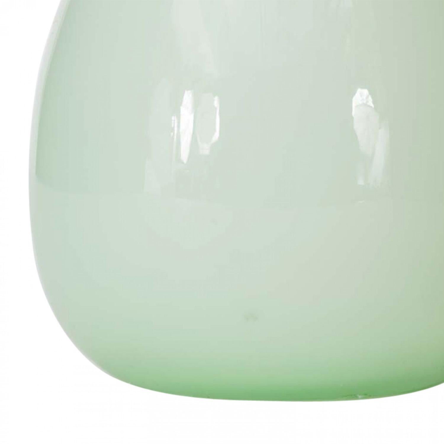 Moderno Scandinavian Mid-Century Mint Green Glass Bud Vase in vendita