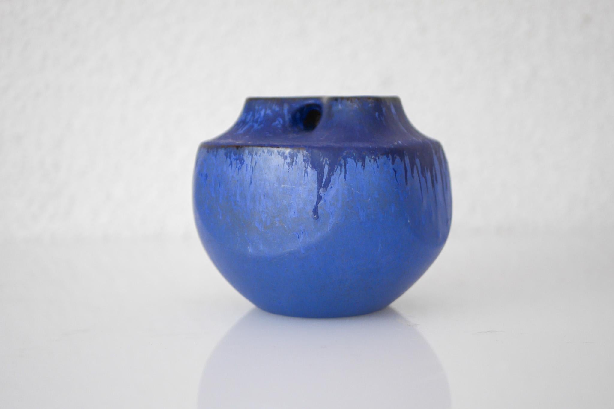 Scandinavian Mid-century modern art pottery vase, from Knabstrup, Denmark For Sale 1