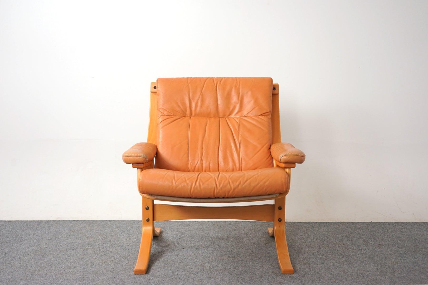 Scandinavian Modern Scandinavian Mid-Century Modern Beech & Leather Easy Chair by Ekornes