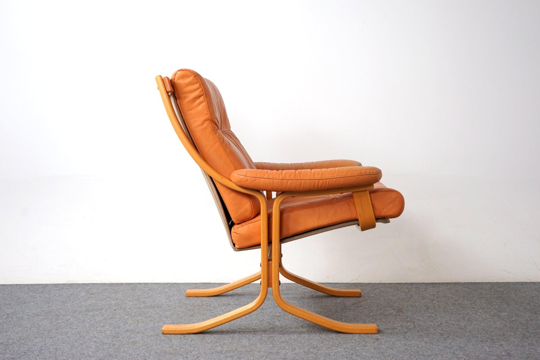Late 20th Century Scandinavian Mid-Century Modern Beech & Leather Easy Chair by Ekornes