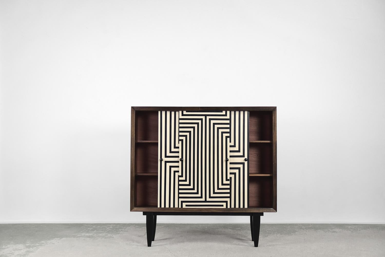 Vintage Scandinavian Mid-Century Modern Wood Cabinet with Hand-Painted Pattern In Good Condition In Warszawa, Mazowieckie