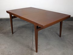 Scandinavian Mid-Century Modern Expandable Teak Dining Table, c1960s