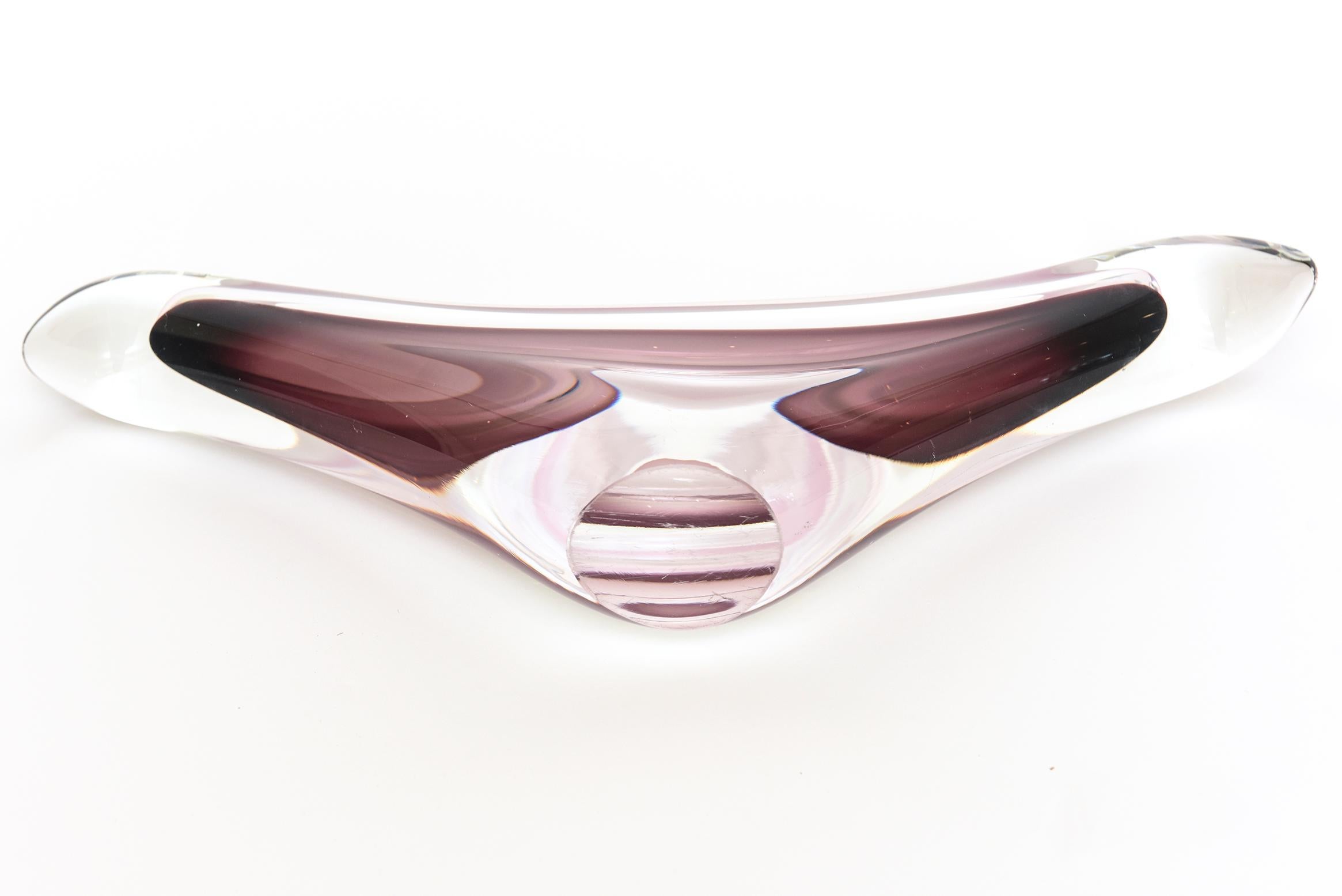 Scandinavian Mid-Century Modern Glass Pink Red Bowl by Paul Kedelv for Flygsfors For Sale 1