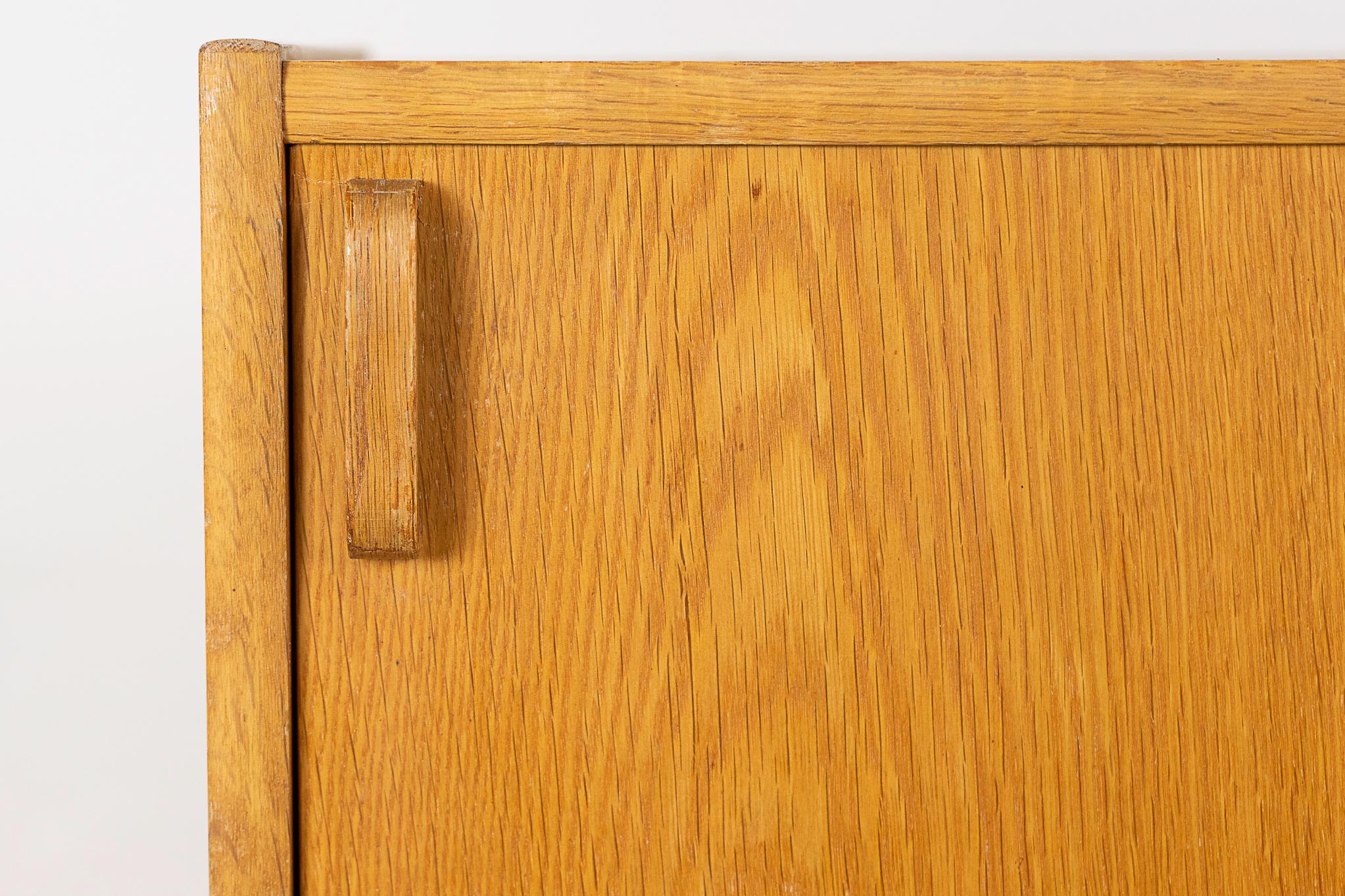 Veneer Scandinavian Mid-Century Modern Oak Cabinet For Sale