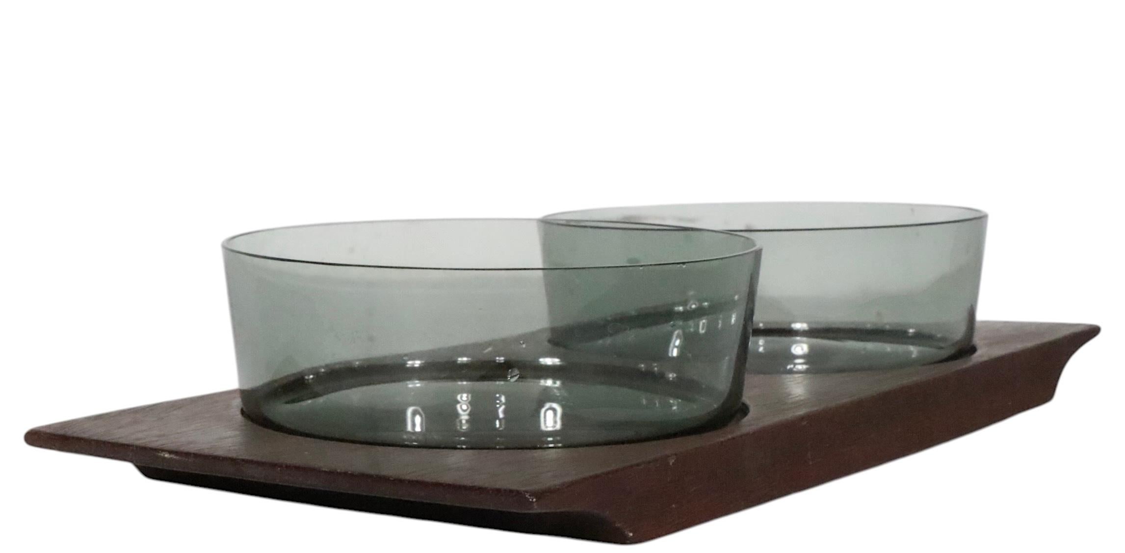 Scandinavian Modern Scandinavian Mid Century Modern Serving Set Nuutajarvi Notsjo Finland c 1950/60s For Sale