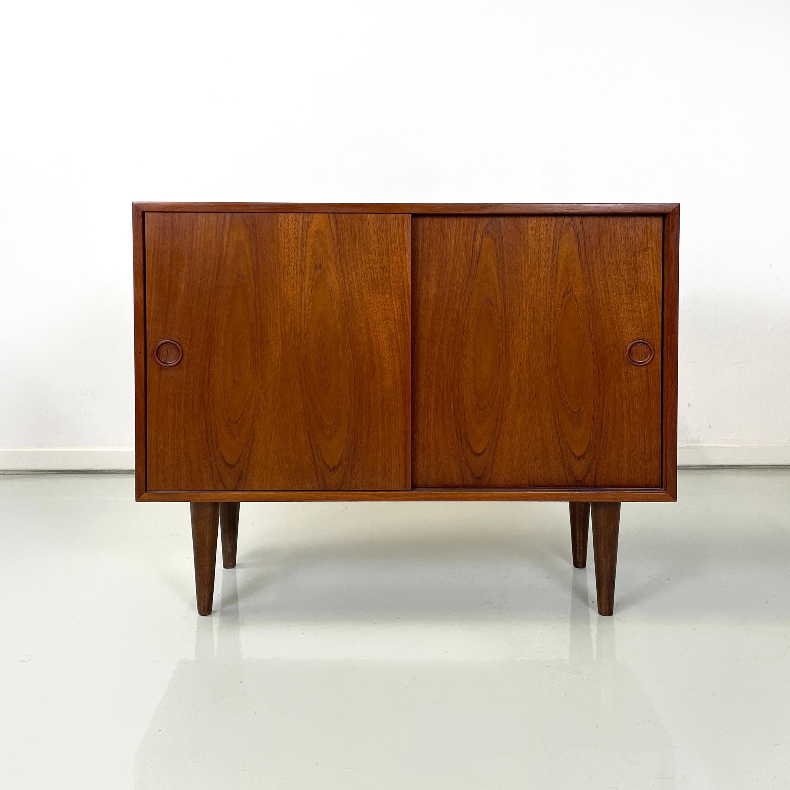 Mid-Century Modern Scandinavian mid-century modern Sideboard in teak with two sliding doors, 1960s