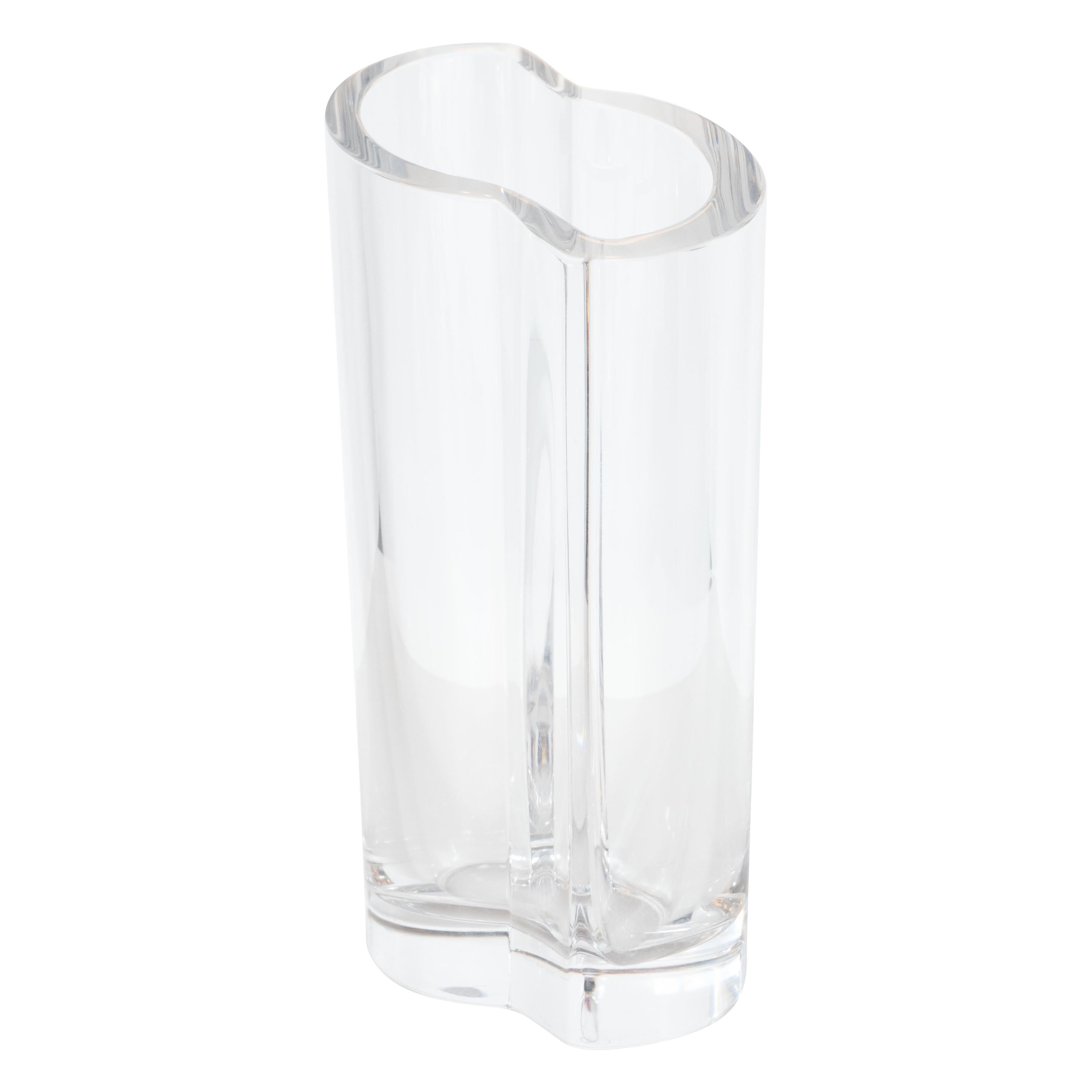 Skandinavische Mid-Century-Modern-Vase aus durchscheinendem Glas von Orrefors
