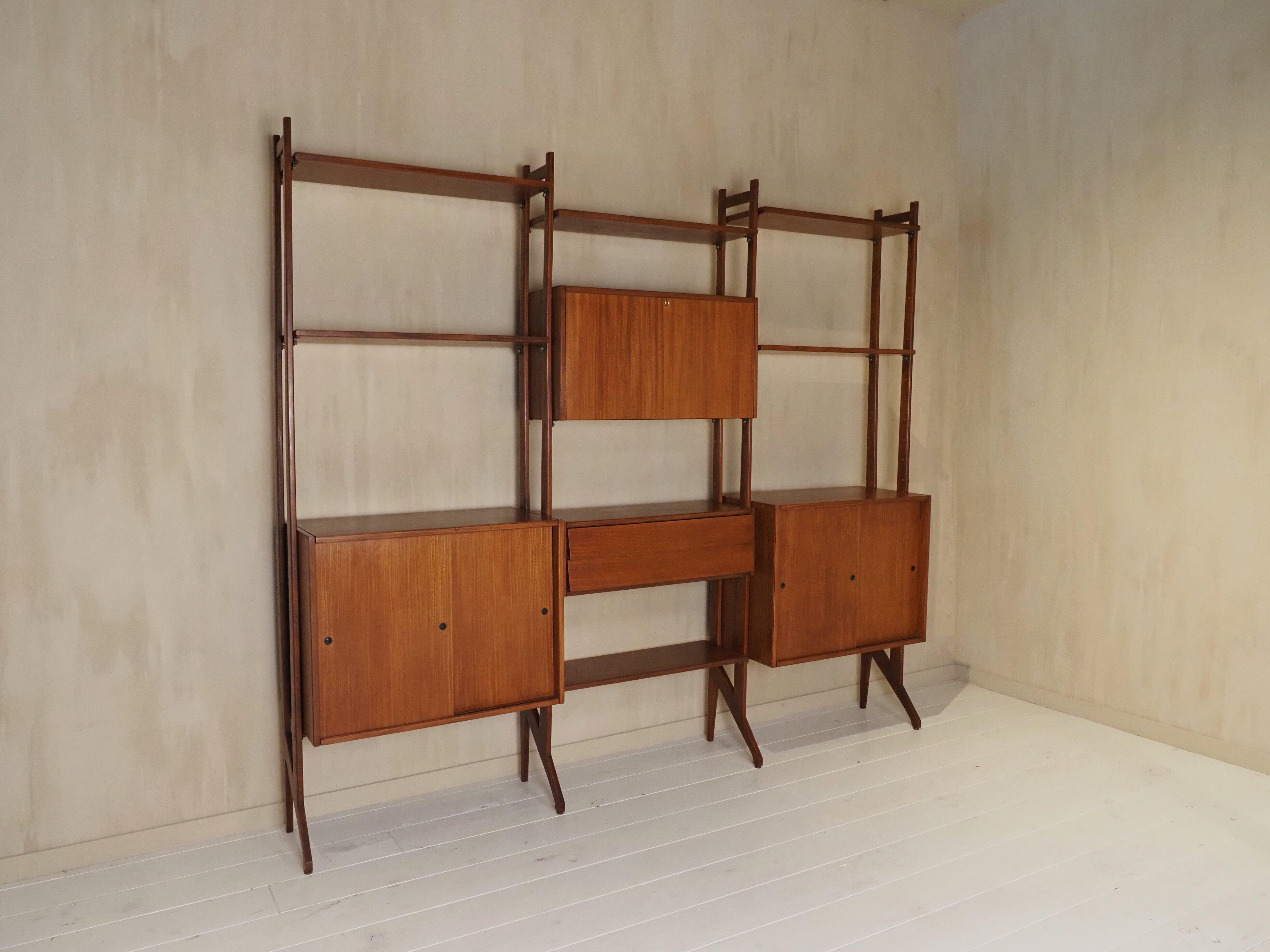 Unità moderna scandinava di metà secolo in vendita 11