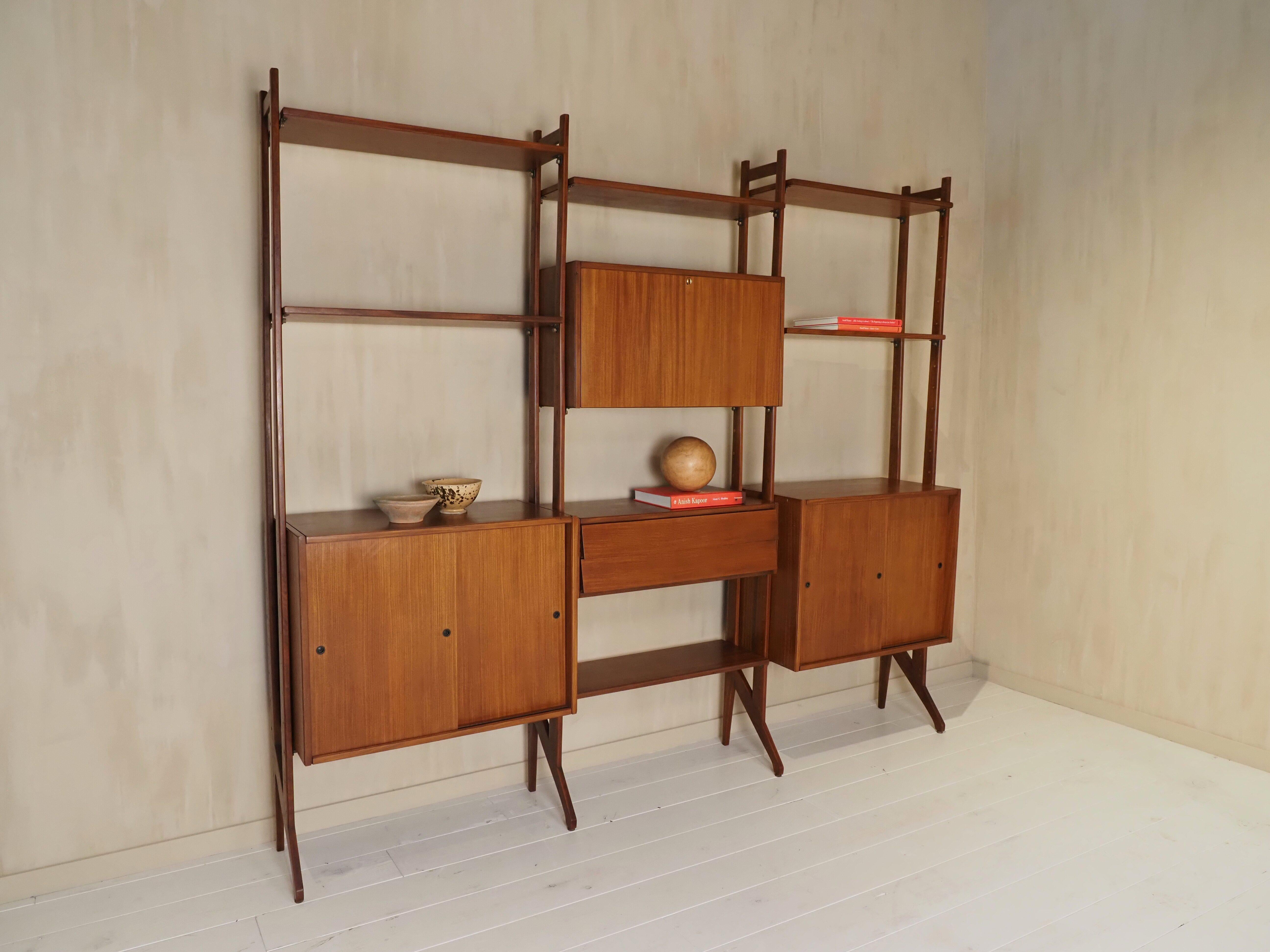 Unità moderna scandinava di metà secolo in vendita 12