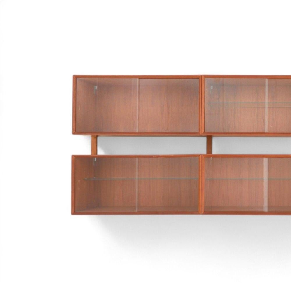 Estantería de pared escandinava de mediados de siglo, teca, Noruega, 1967 Moderno de mediados de siglo en venta