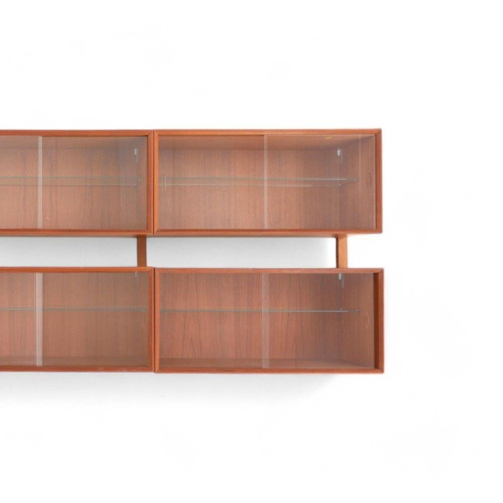 Estantería de pared escandinava de mediados de siglo, teca, Noruega, 1967 en Bueno estado para la venta en Manhasset, NY