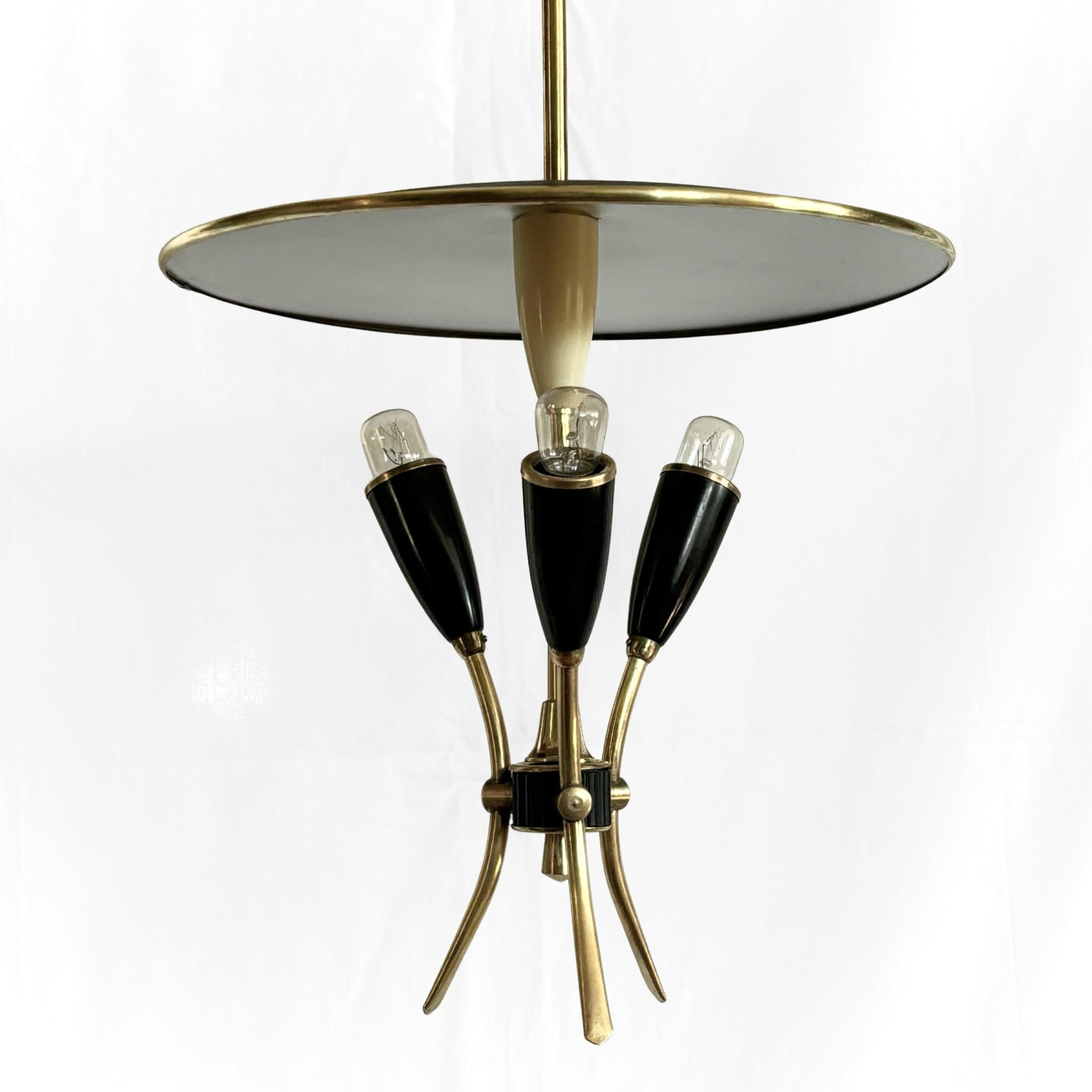 Scandinavo moderno Lampada a sospensione modernista scandinava di metà secolo, design spaziale, Svezia, anni '60 in vendita