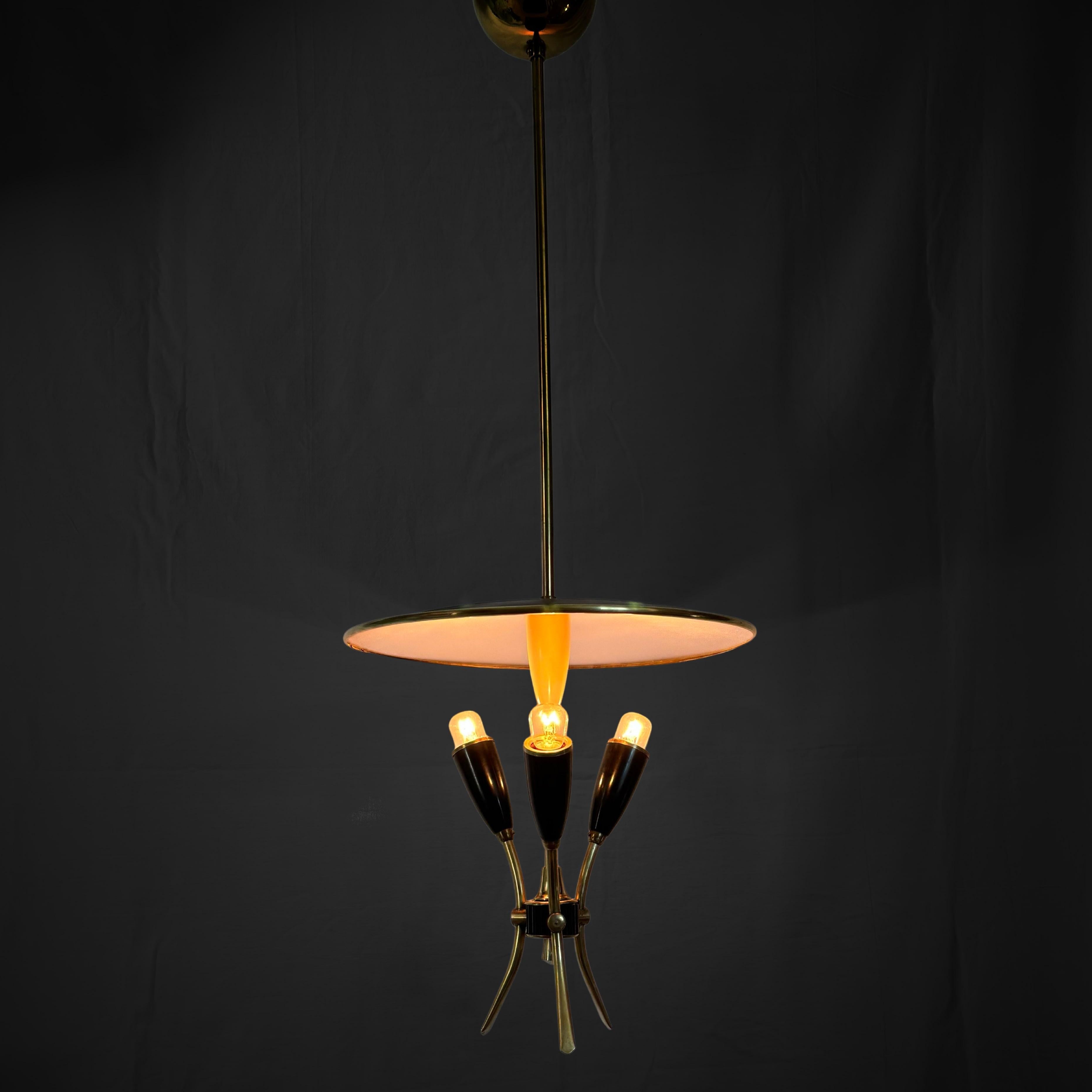 Metà XX secolo Lampada a sospensione modernista scandinava di metà secolo, design spaziale, Svezia, anni '60 in vendita