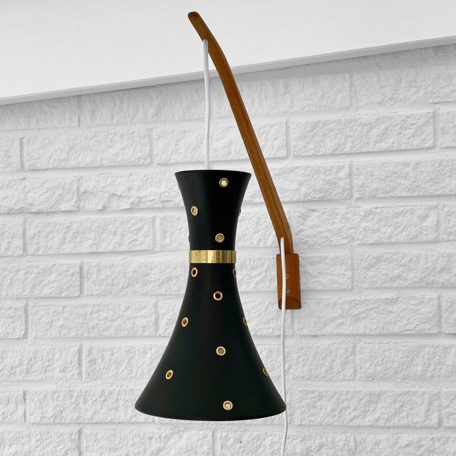 Swedish Scandinavian mid-century modernist wall lamp, oak and metal, Sweden, 1950s For Sale