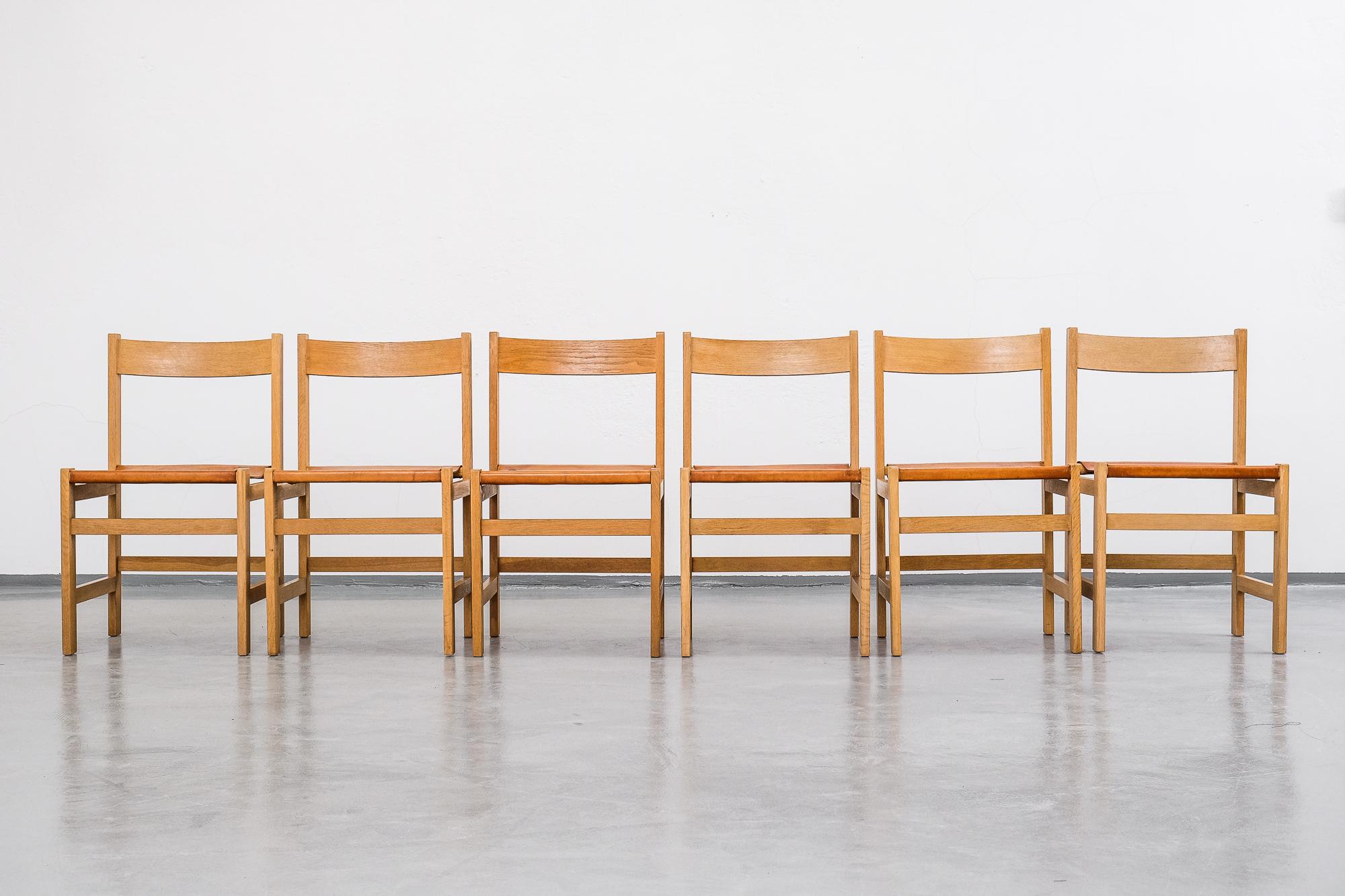 Mid-20th Century Scandinavian Midcentury Oak and Leather Dining Set, 1960s