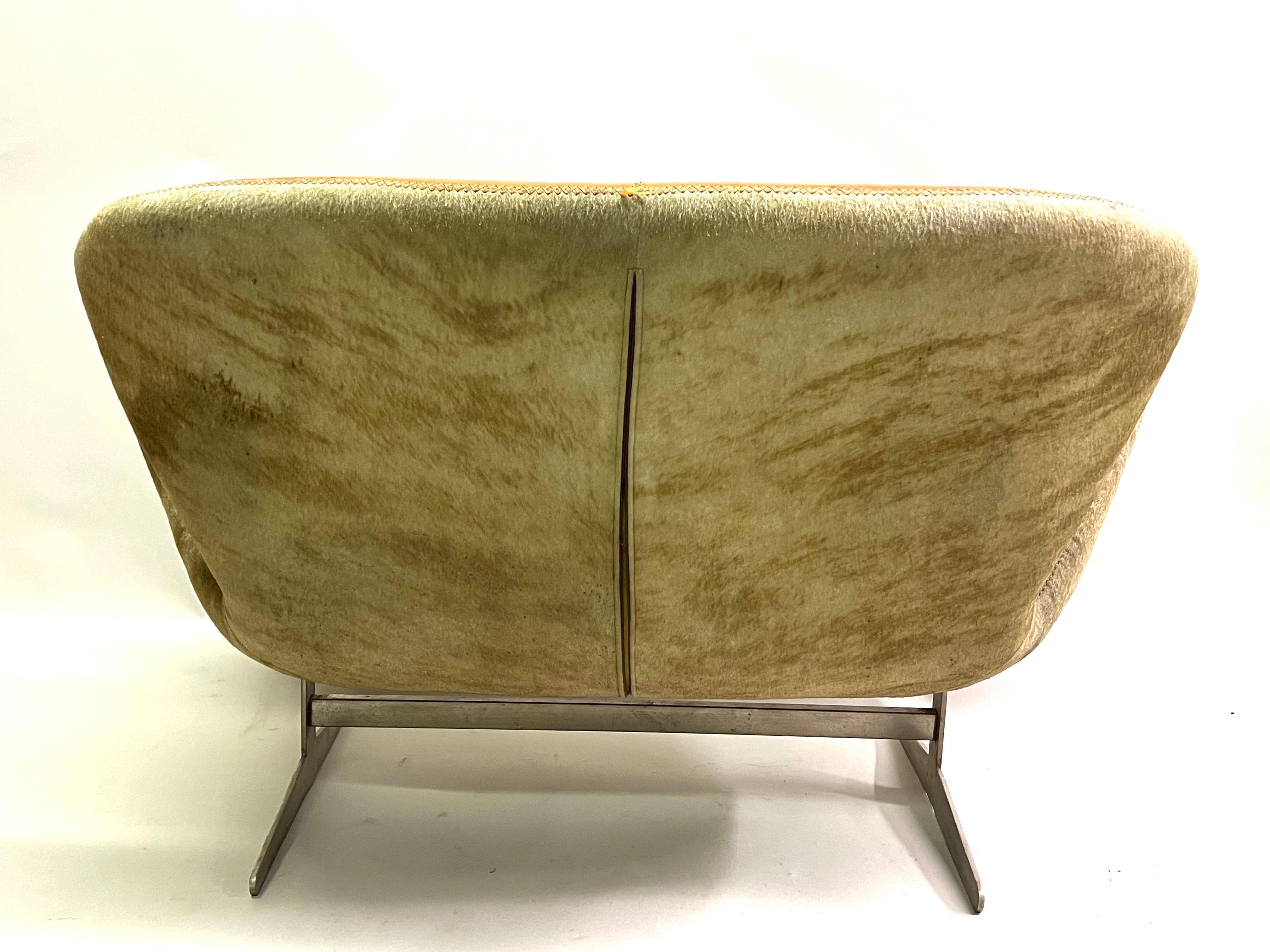 Canapé scandinave en cuir Swan du milieu du siècle dernier Attr. à Arne Jacobsen en vente 7