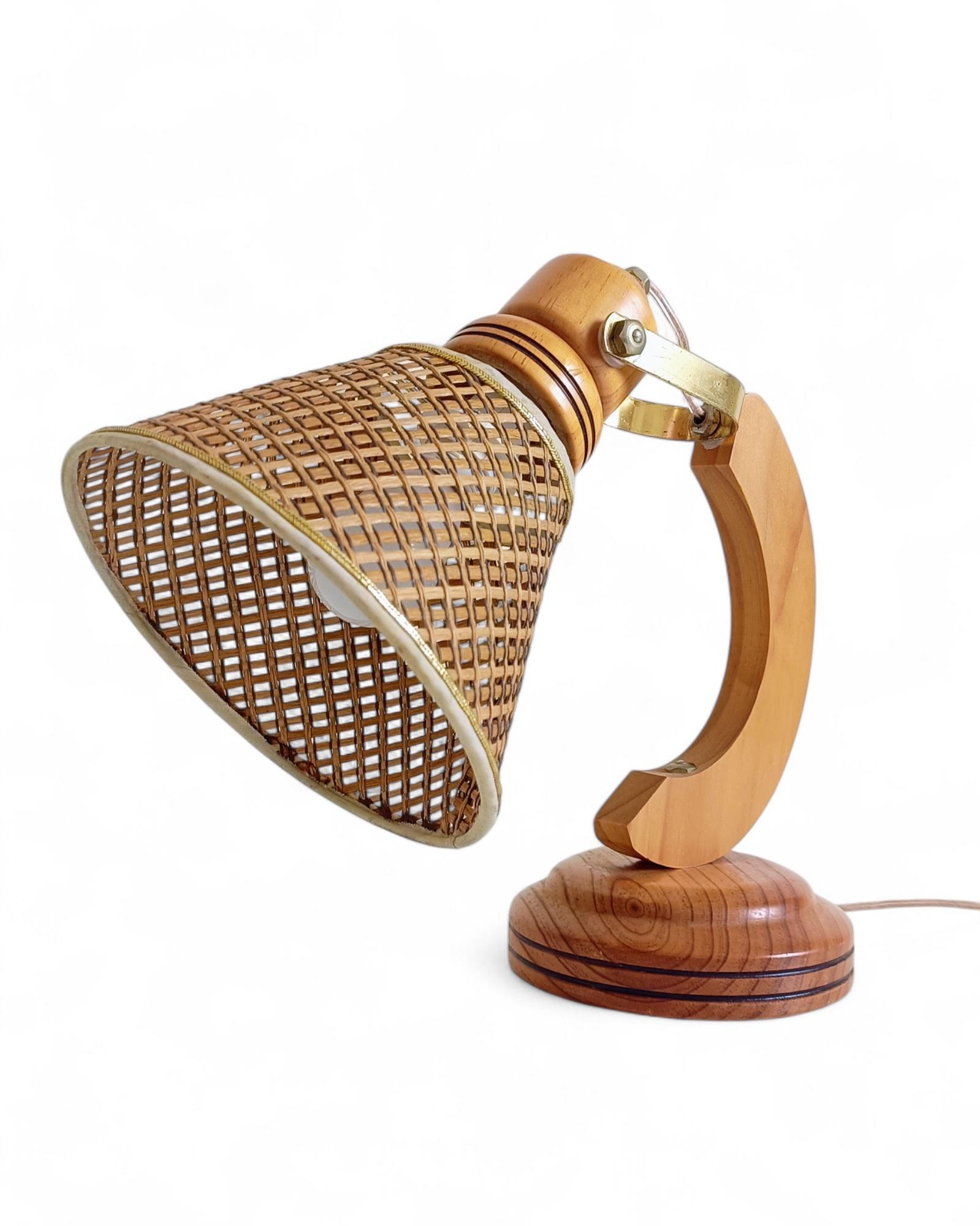 Lampada da lettura The Modern Scandinavian Wood/canna, nello stile di Solbackens Svarveri in vendita 4