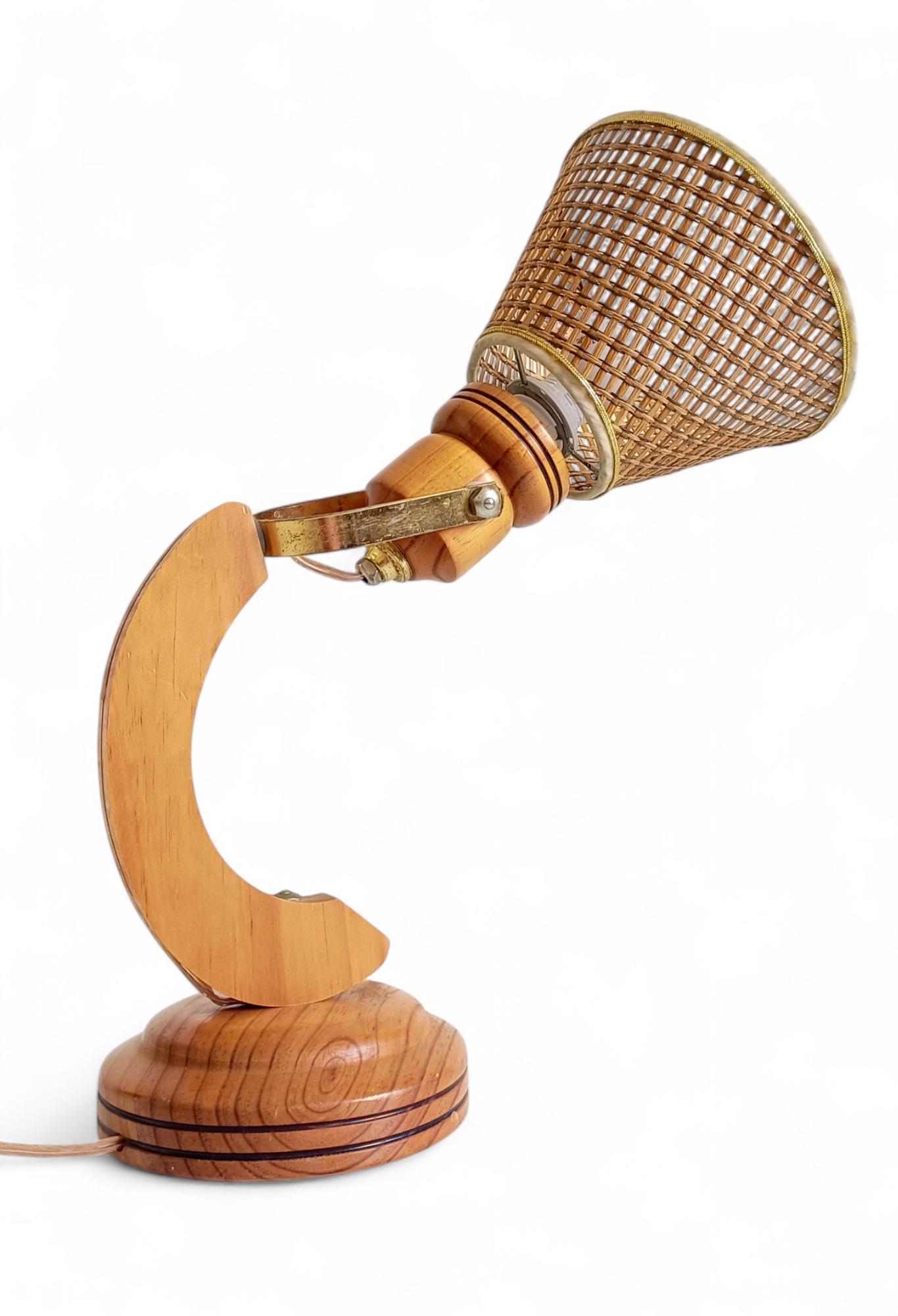 Fatto a mano Lampada da lettura The Modern Scandinavian Wood/canna, nello stile di Solbackens Svarveri in vendita