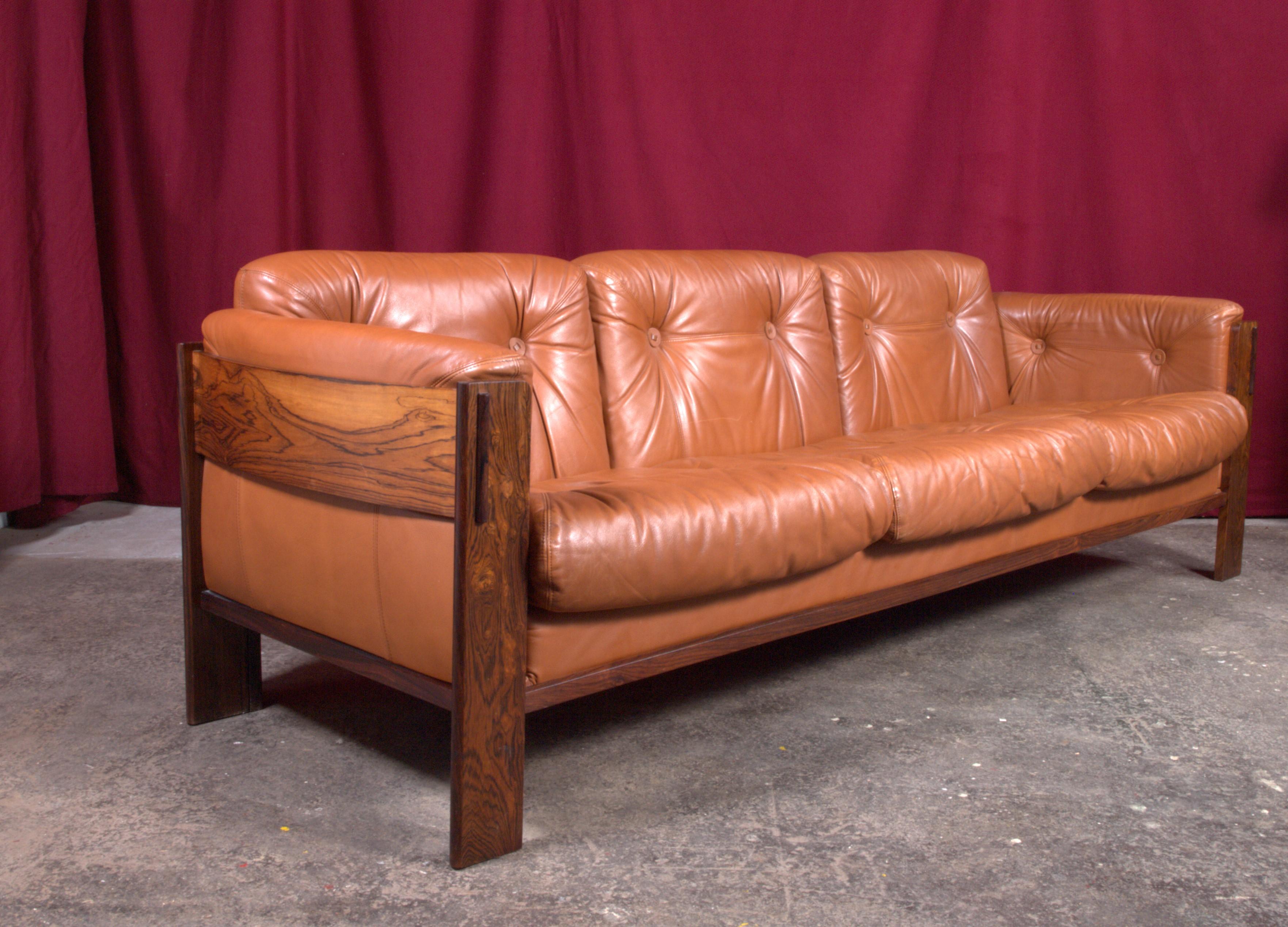 Scandinavian Midcentury Rosewood Leather Couch / Sofa In Good Condition In Store Heddinge, DK