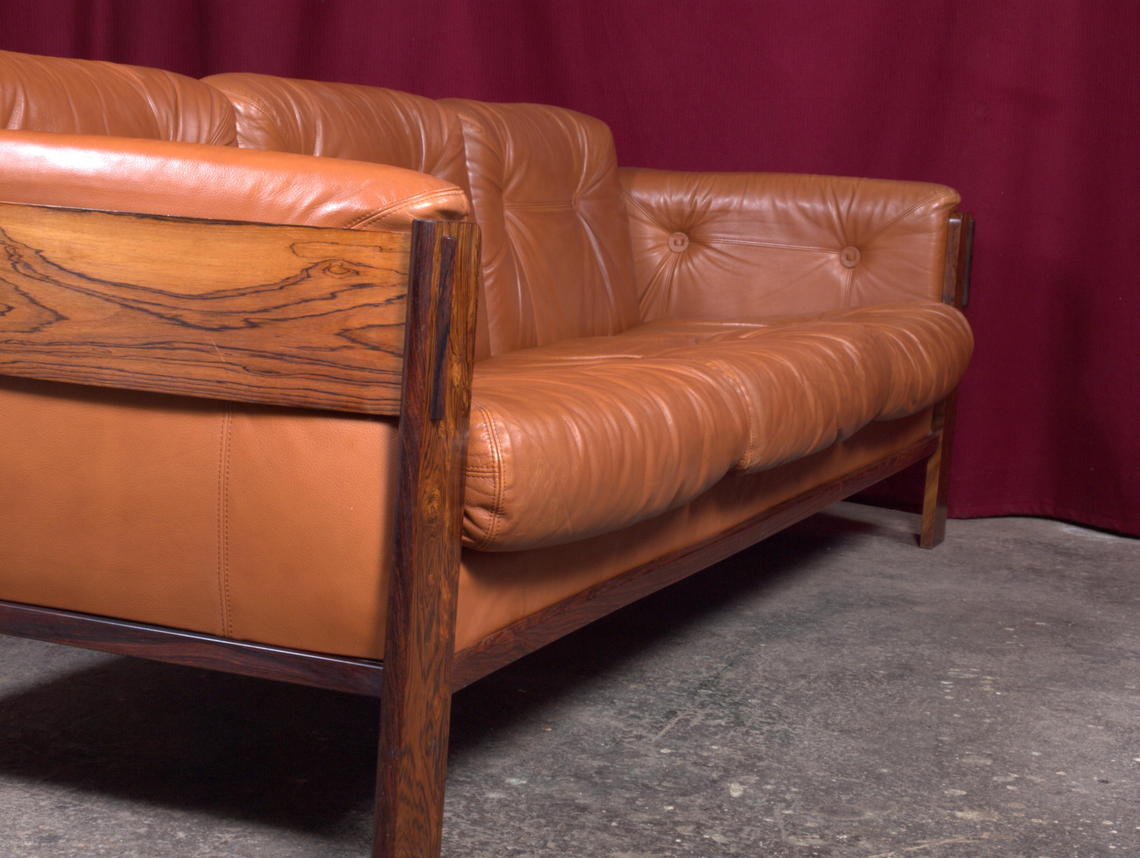 Mid-20th Century Scandinavian Midcentury Rosewood Leather Couch / Sofa