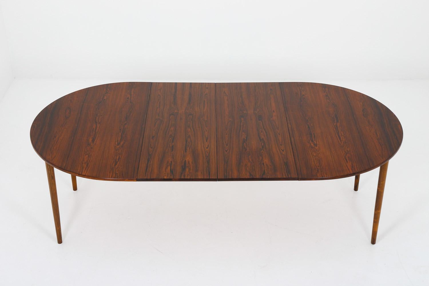 Scandinavian Mid Century Roswood Dining Table by Ib Kofod Larsen, 1960s For Sale 4