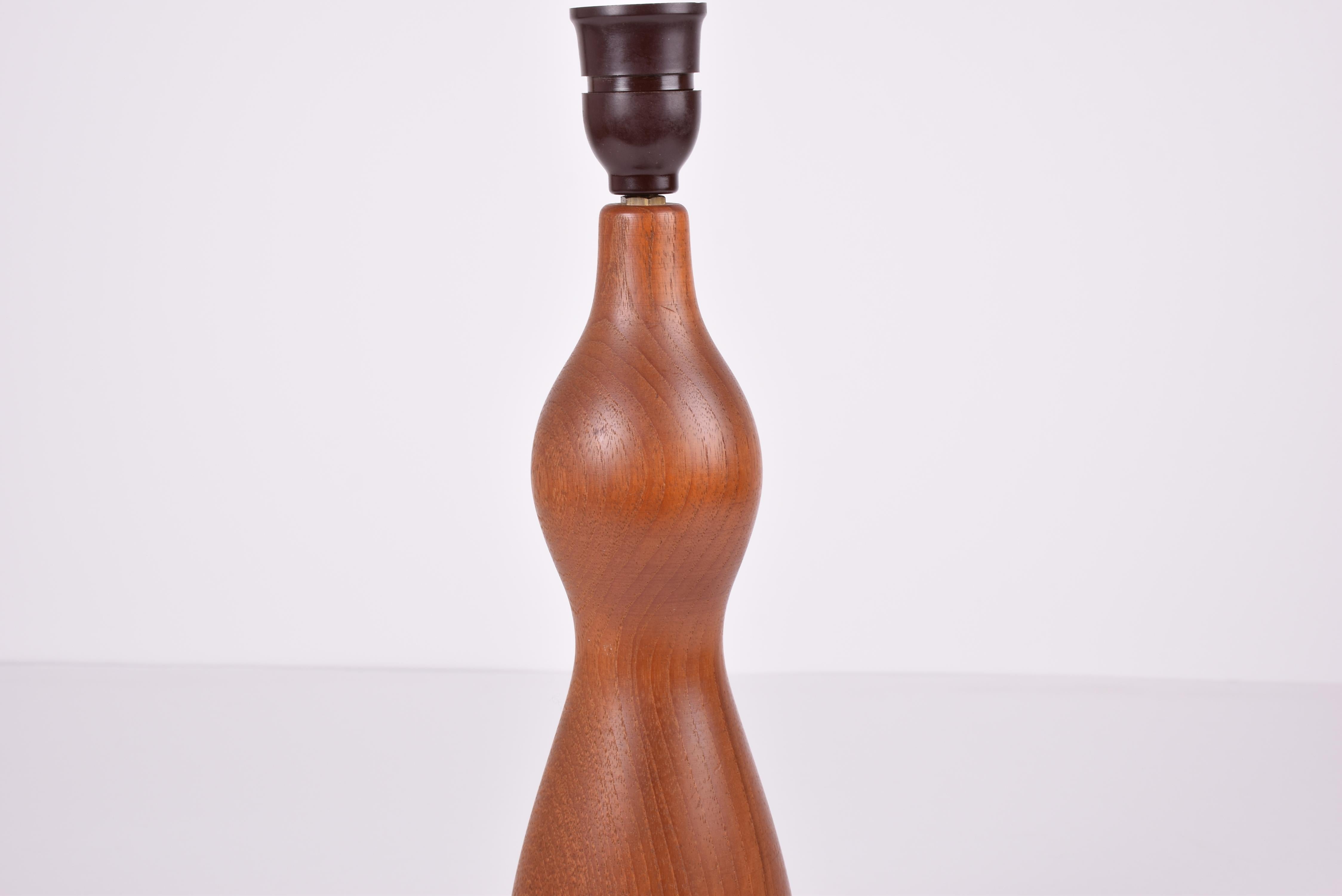 Scandinavian Midcentury Sculptural Teak Table Lamp with Shade, 1960s For Sale 1