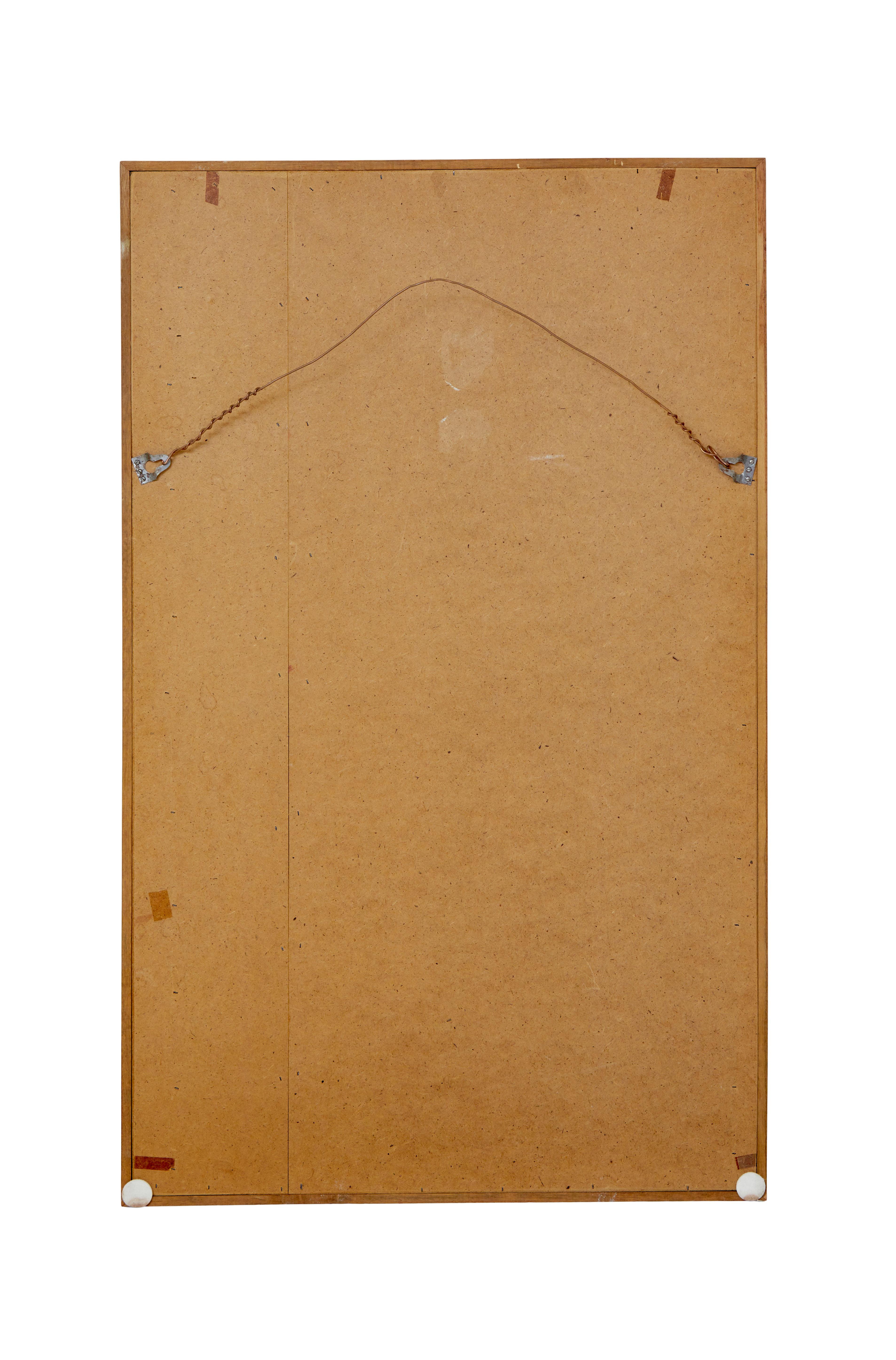 Miroir mural arlequin segmenté de style scandinave du milieu du siècle dernier, circa 1950.

Miroir vintage de belle qualité, de fabrication suédoise, probablement réalisé par Glas and By.

Connu sous le nom de miroir arlequin en raison de la forme
