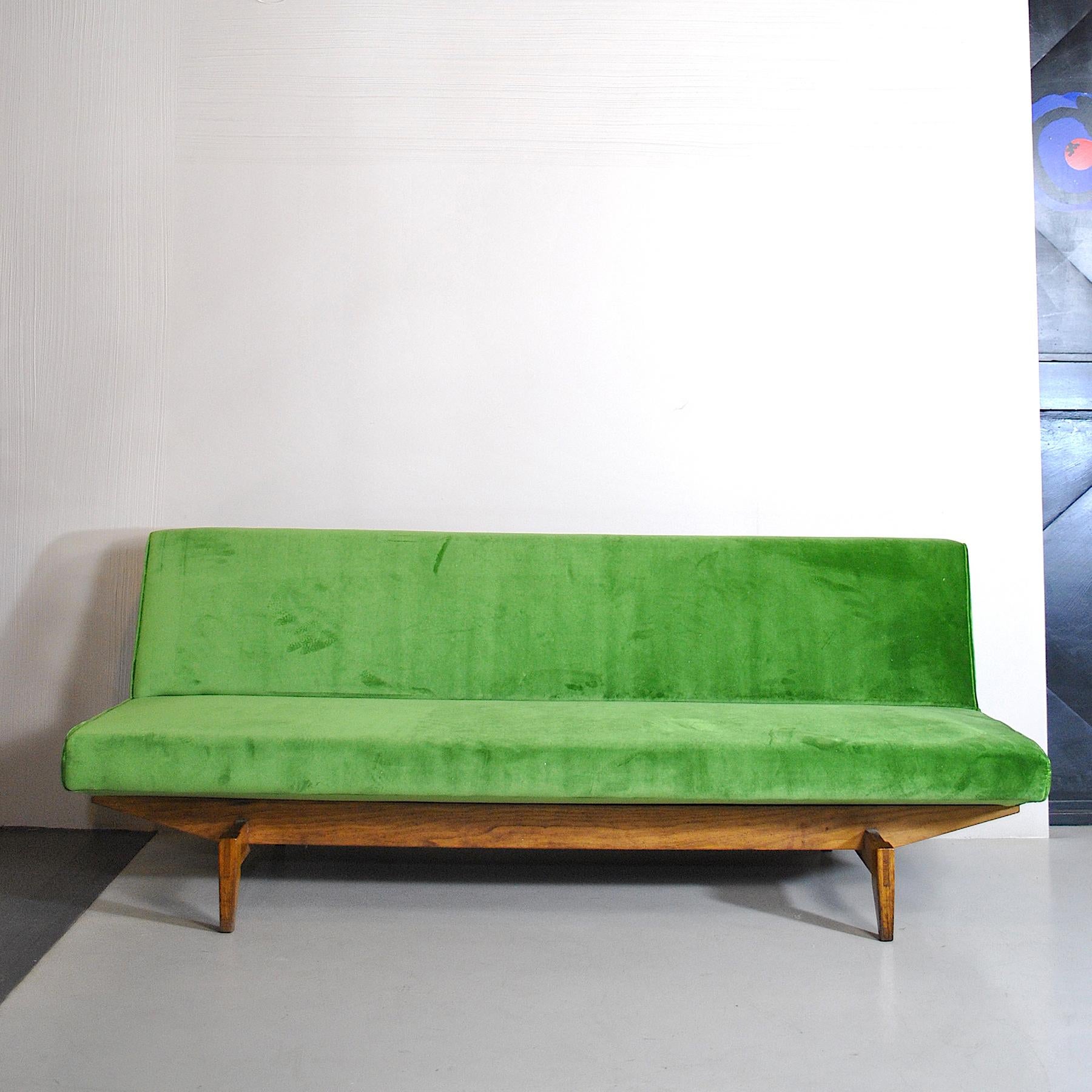 1960s sofa styles