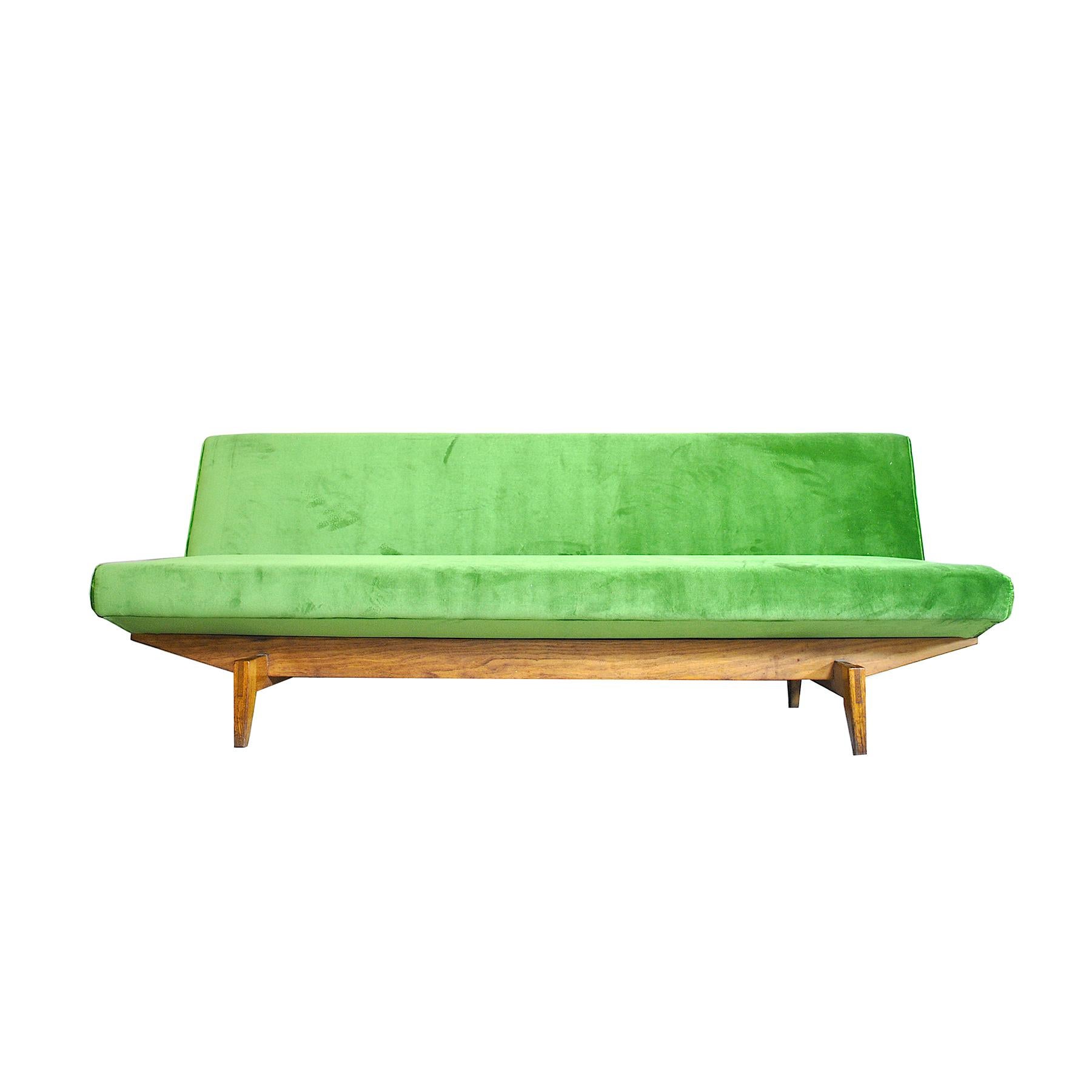 Scandinavian Midcentury Sofa from 1960s In Good Condition For Sale In bari, IT