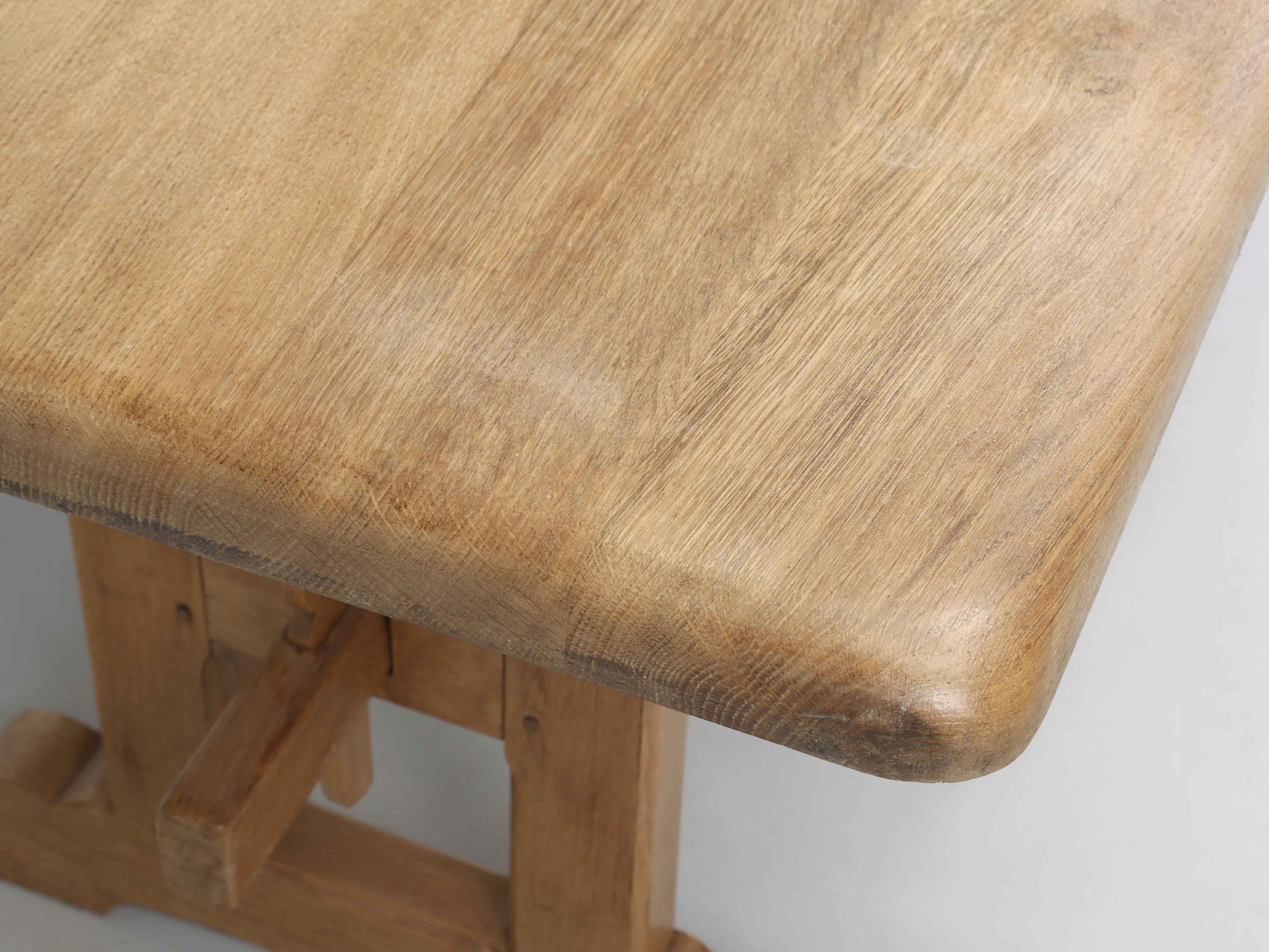 Scandinavian Modern Scandinavian Mid-Century Solid Oak Trestle Dining Table Unrestored Condition