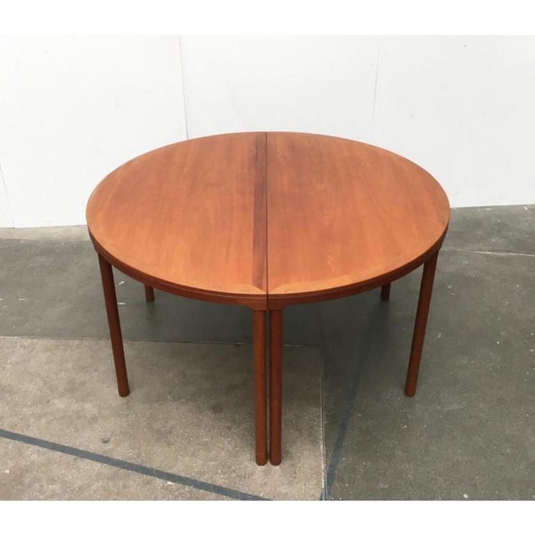 Table de salle à manger scandinave en teck du milieu du siècle en vente 6