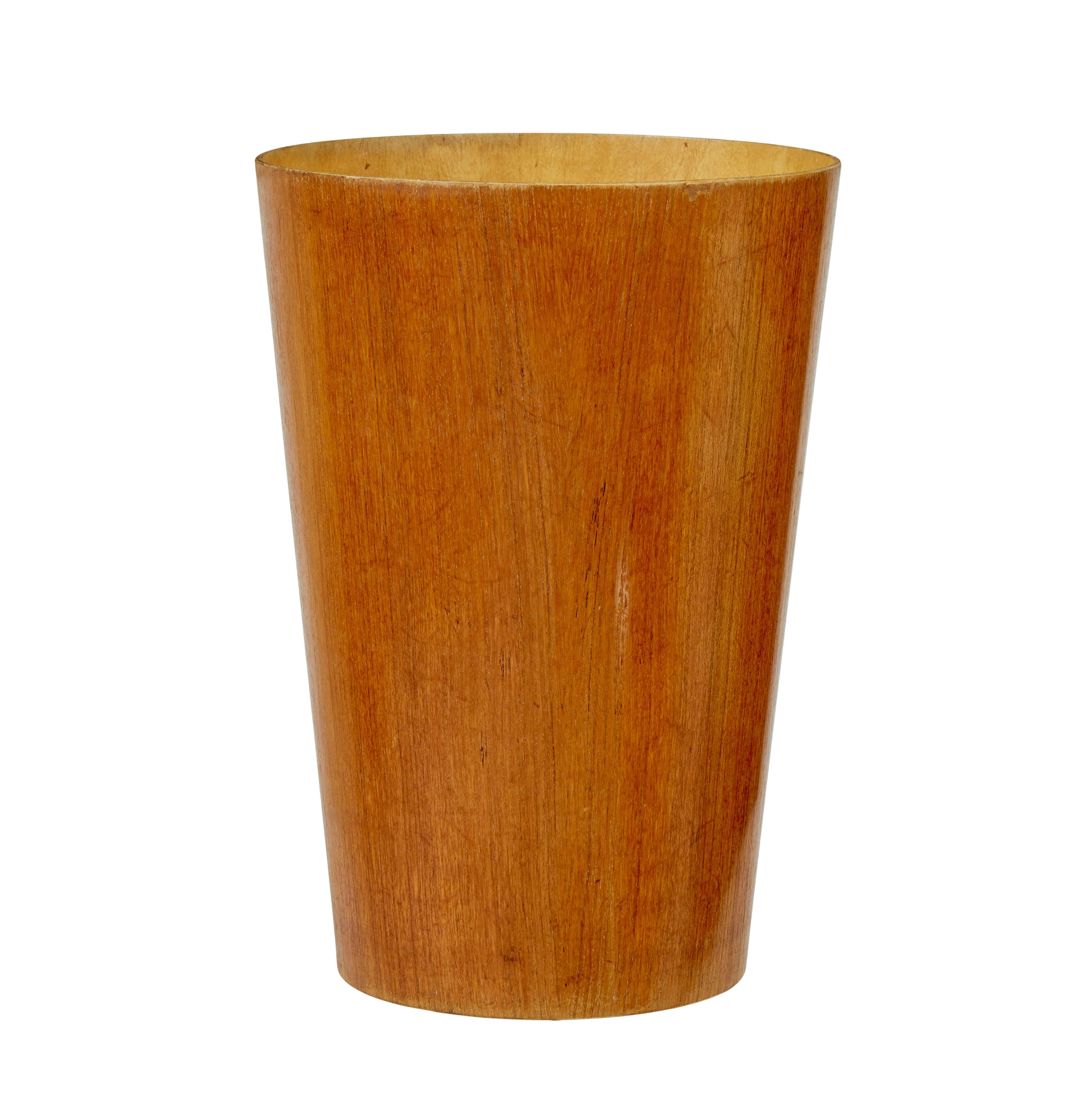 XX secolo Cestino scandinavo di metà secolo in legno di teak Servex in vendita