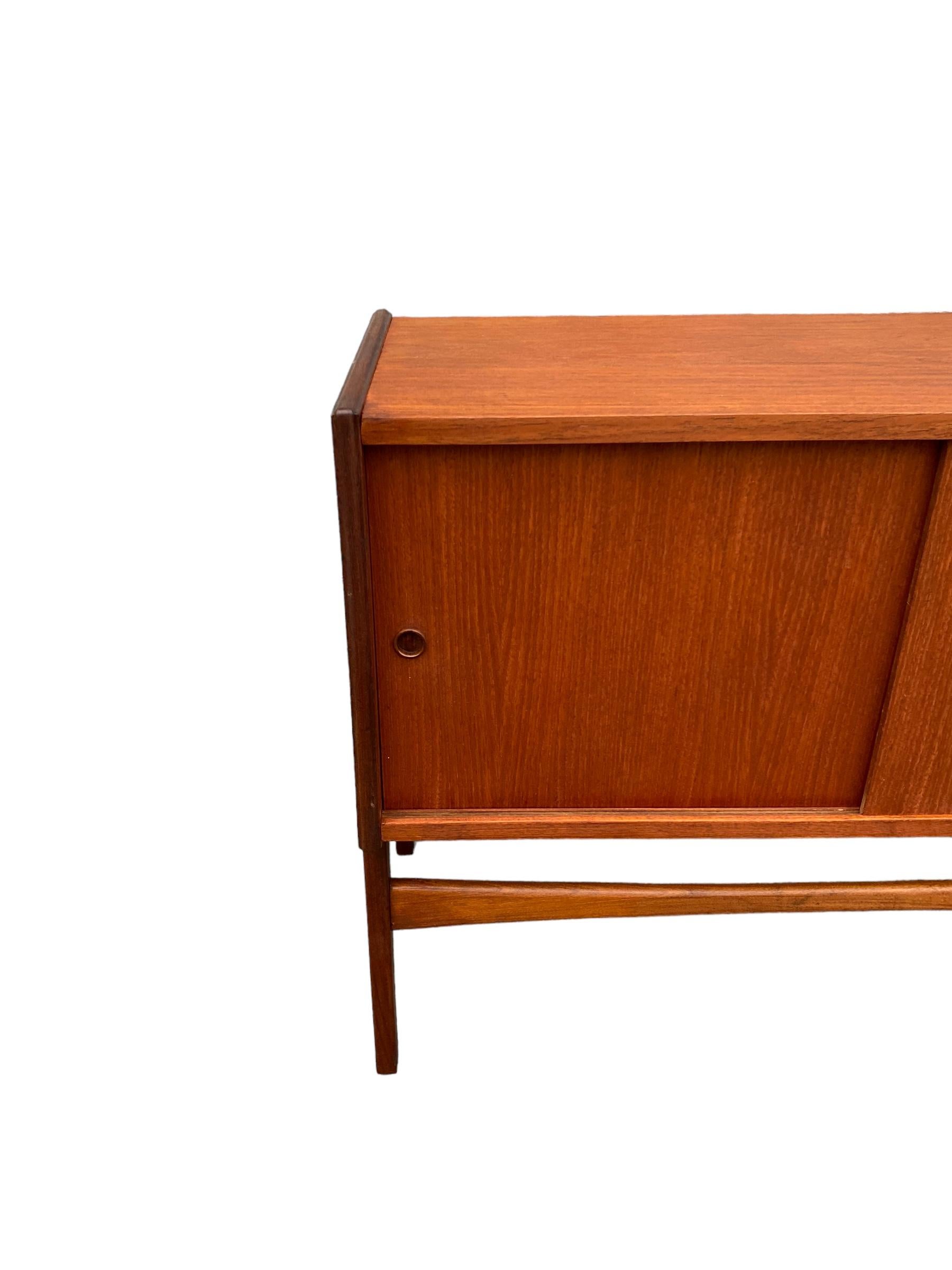Scandinavian Mid Century Teak Record Cabinet In Good Condition In Brooklyn, NY