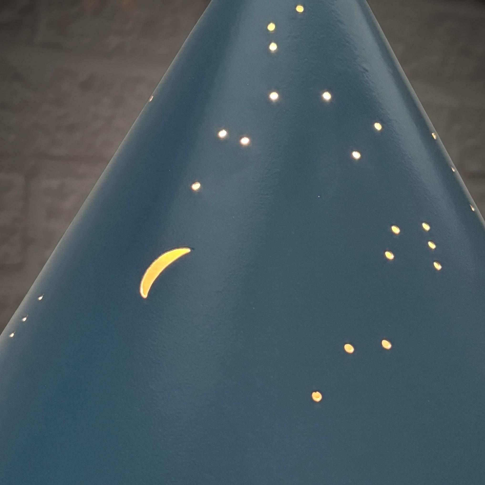 Lámpara de pared escandinava de mediados de siglo con constelaciones de estrellas, Suecia, años 50 Acero en venta