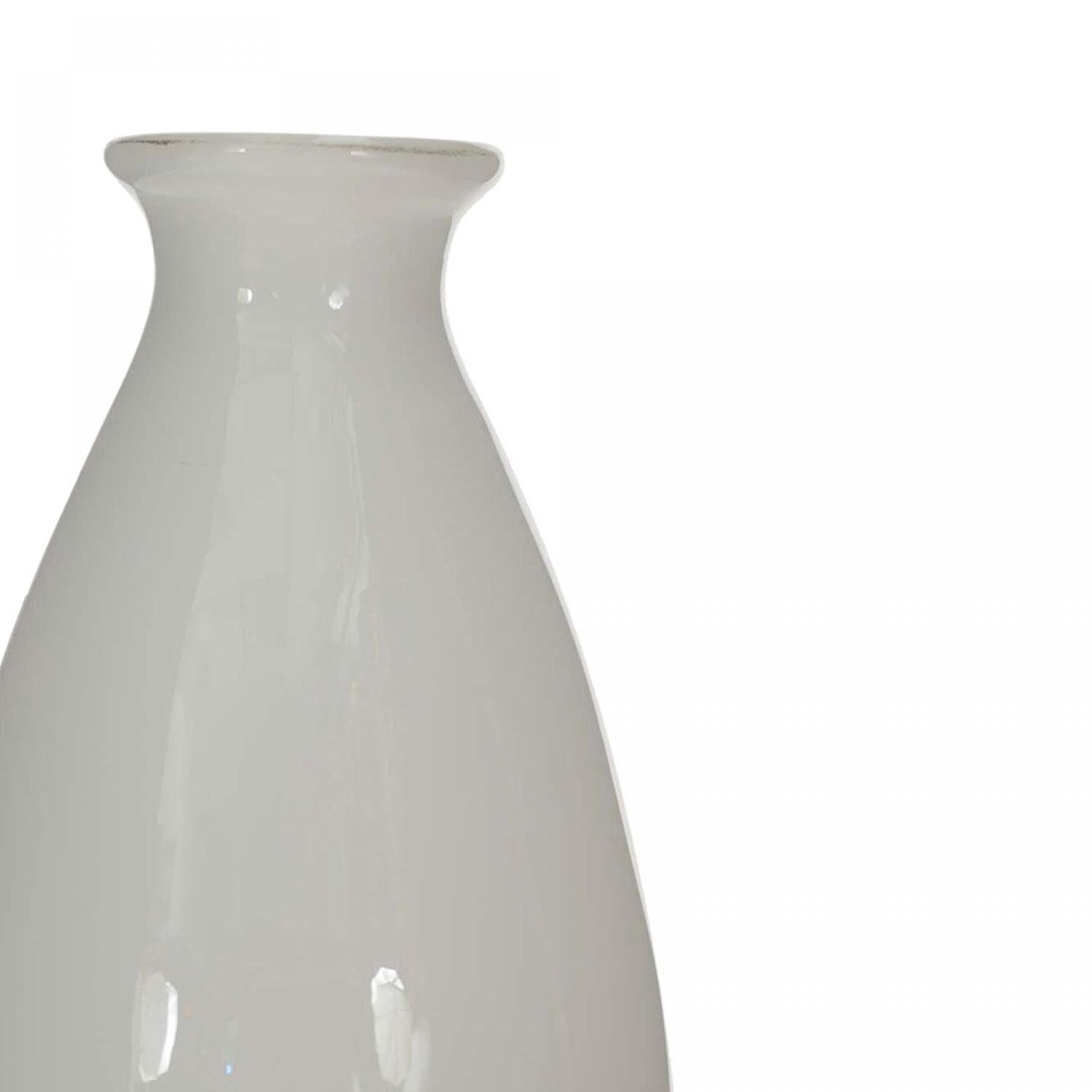 Vaso a bocciolo in vetro bianco scandinavo di metà secolo In condizioni buone in vendita a Queens, NY