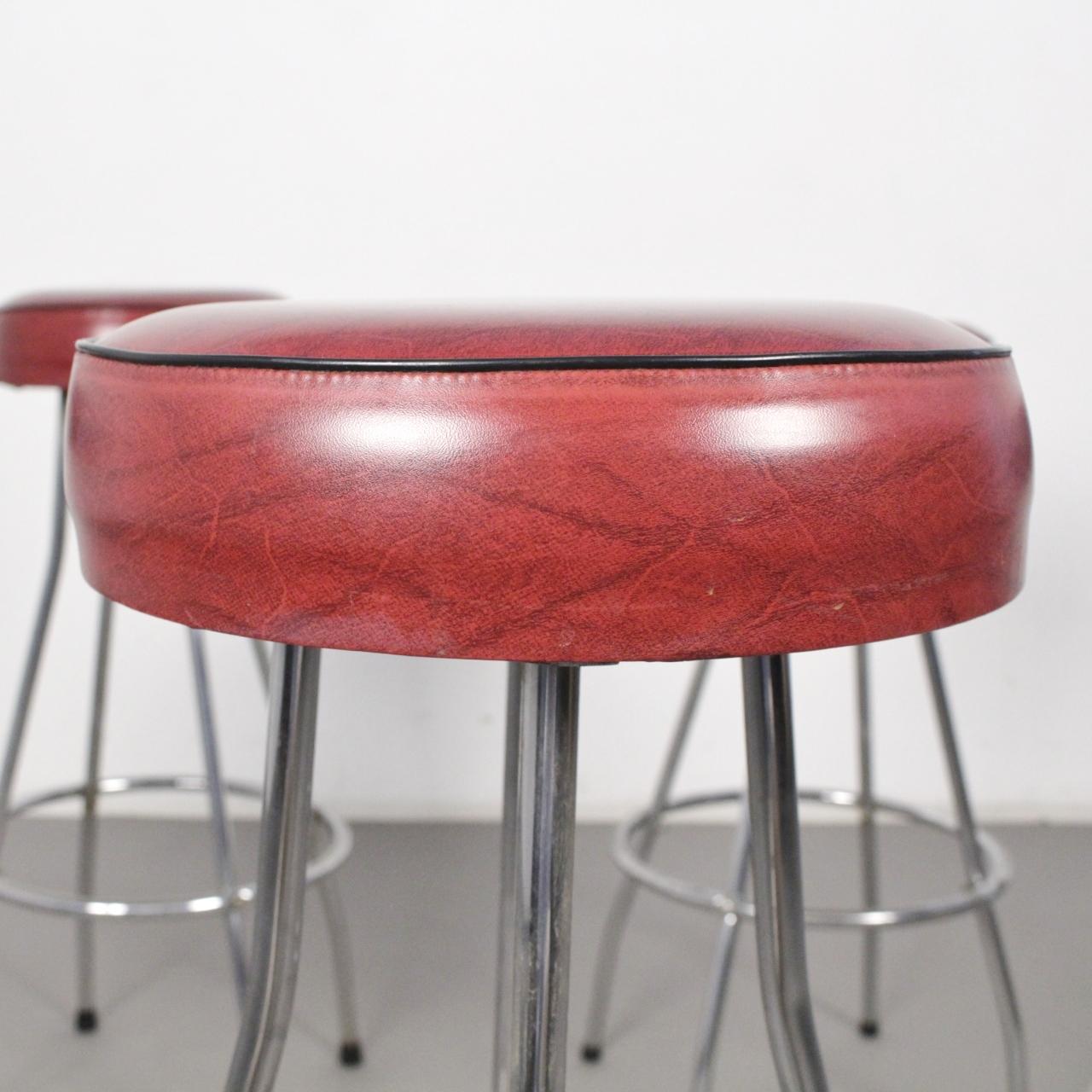 scandinavian bar stools