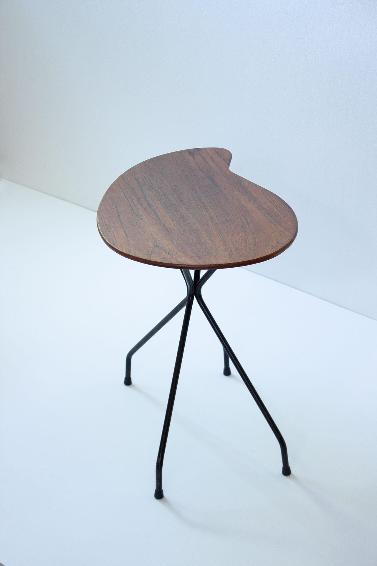 Scandinavian Modern Scandinavian Midcentury Bean Shaped Side Table in Teak & Steel For Sale