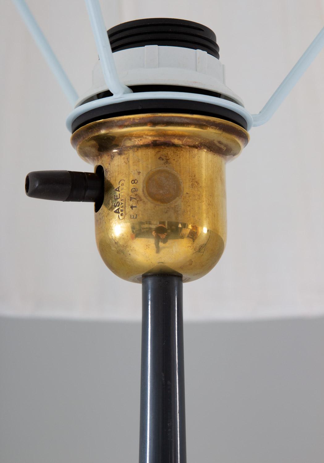 Skandinavische Stehlampe aus der Mitte des Jahrhunderts von ASEA, Schweden (Schwedisch) im Angebot