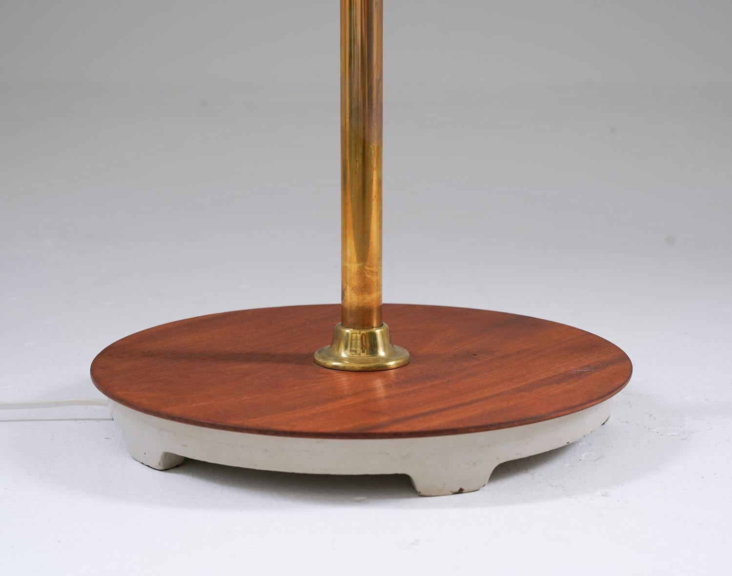 Scandinavian Midcentury Floor Lamp by Bertil Brisborg for NK For Sale 3