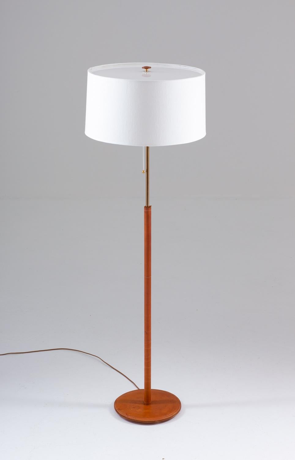 Scandinavian Modern Scandinavian Midcentury Floor Lamp in Brass and Leather by Bergboms, Sweden For Sale