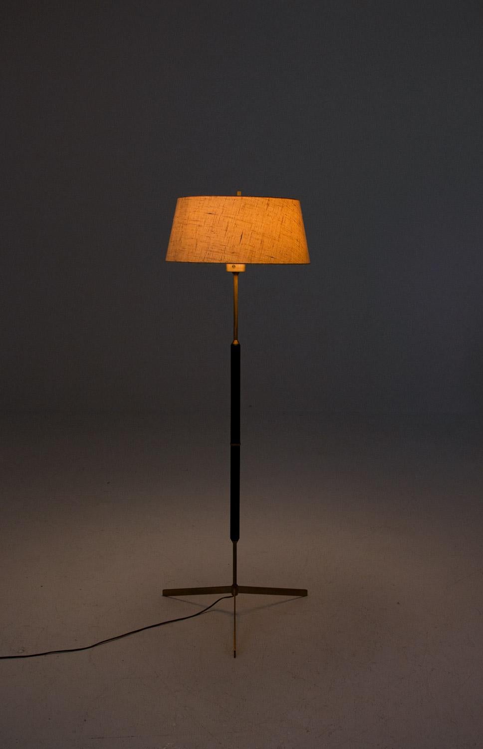 Scandinavian Midcentury Floor Lamp in Brass and Wood by Bergboms, Sweden 1