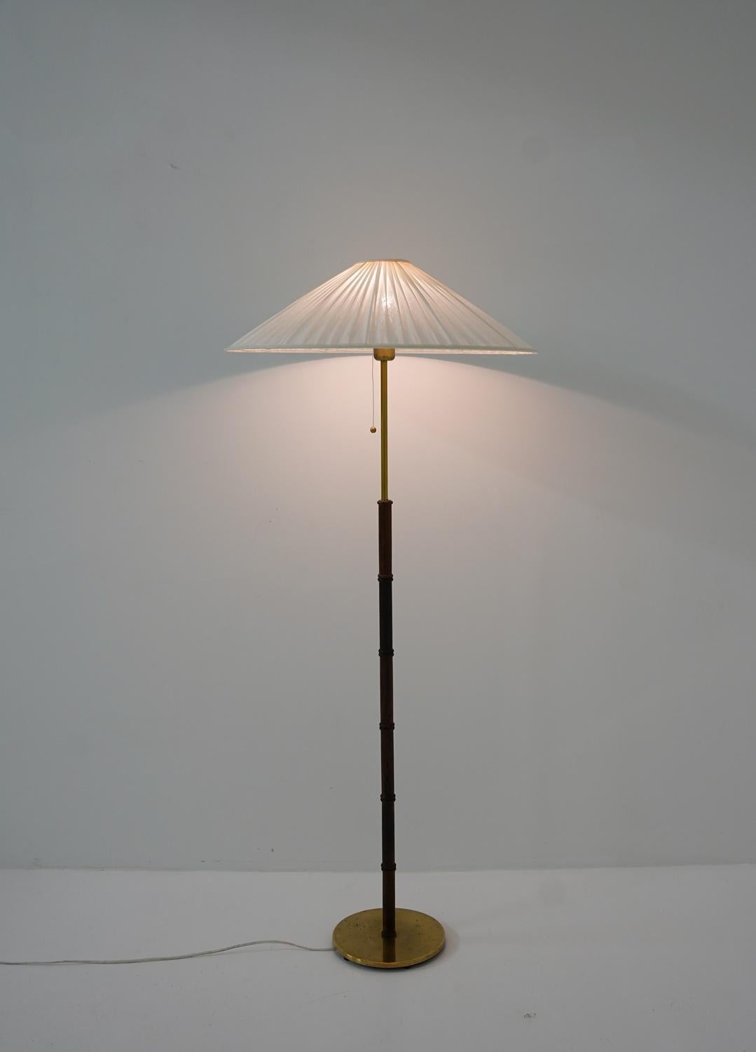 Scandinavian Midcentury Floor Lamp in Brass and Wood by Falkenbergs, Sweden For Sale 2