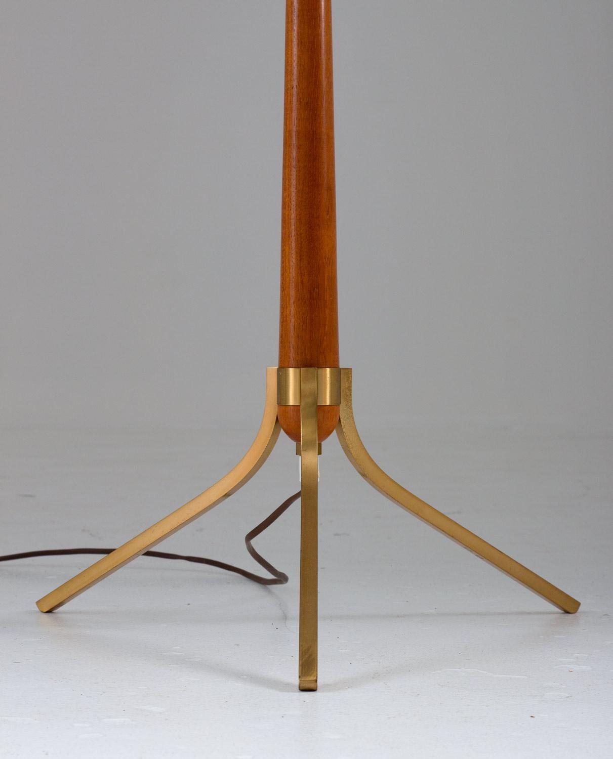 20th Century Scandinavian Midcentury Floor Lamp in Brass and Wood