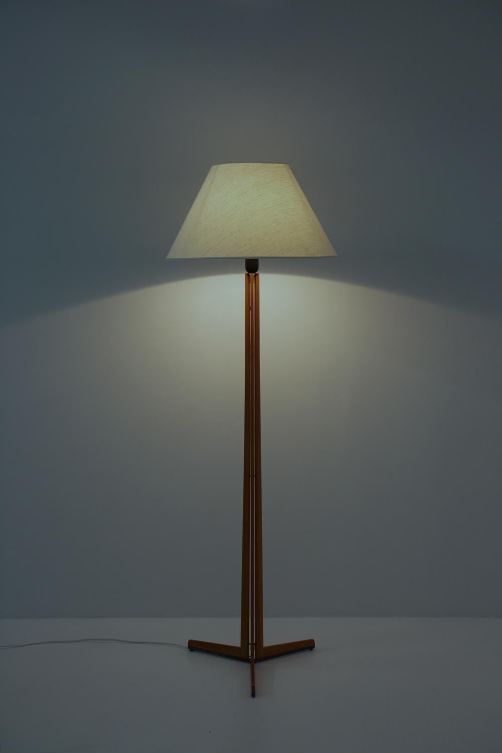 20th Century Scandinavian Midcentury Floor Lamp in Oak