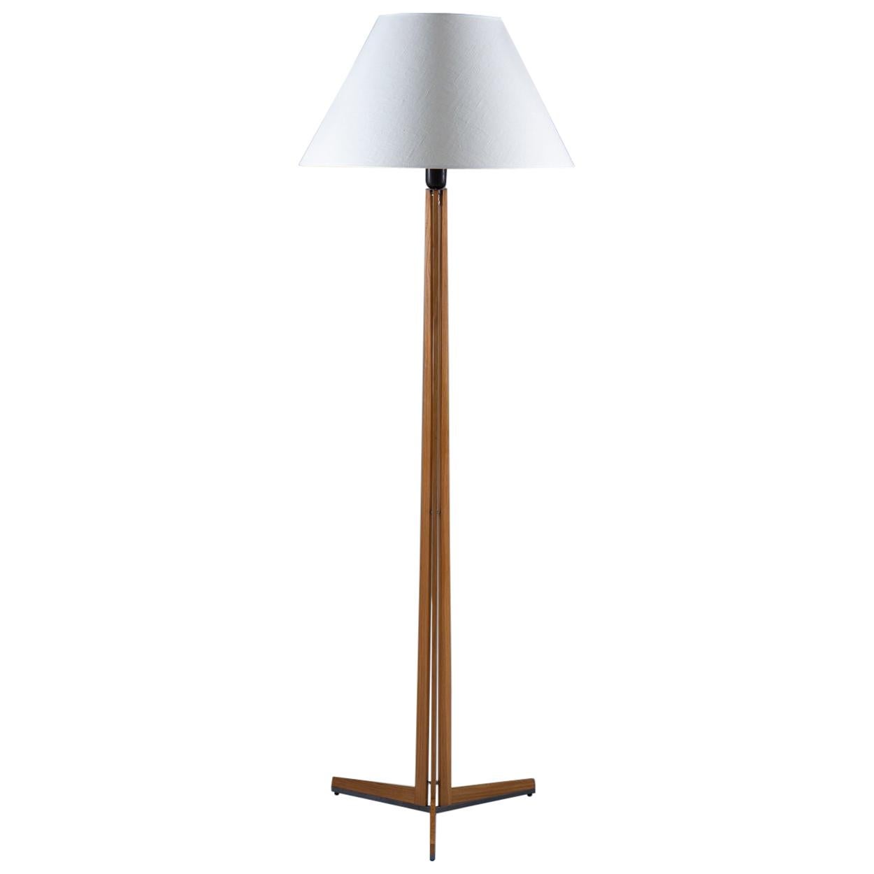 Scandinavian Midcentury Floor Lamp in Oak For Sale at 1stDibs