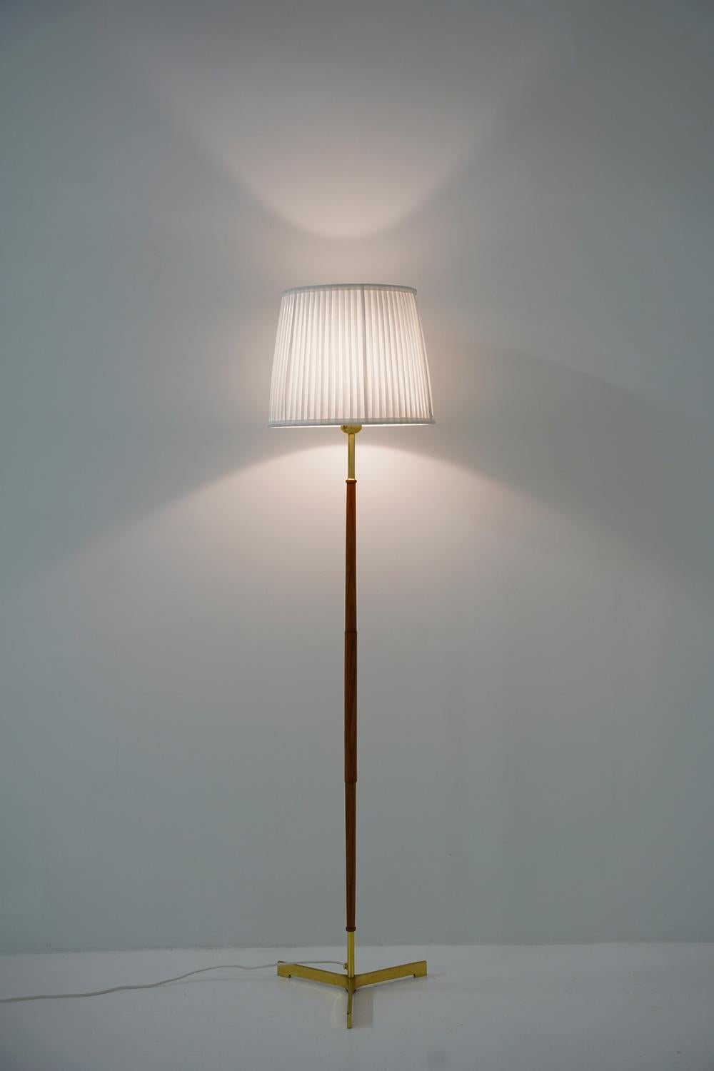 20th Century Scandinavian Midcentury Floor Lamps in Brass and Wood For Sale